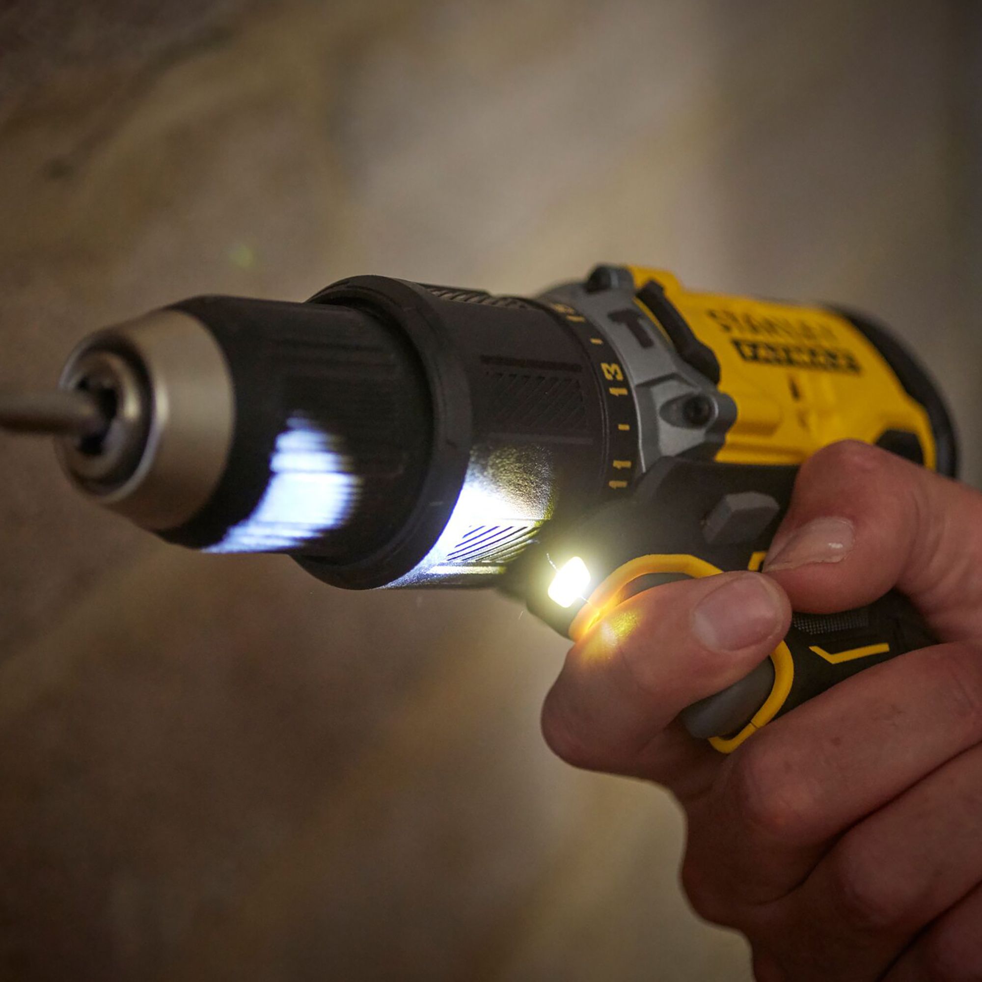 Stanley FatMax 18V Li-ion Cordless Hammer drill (1 x 2Ah) - SFMCD715D1K-GB