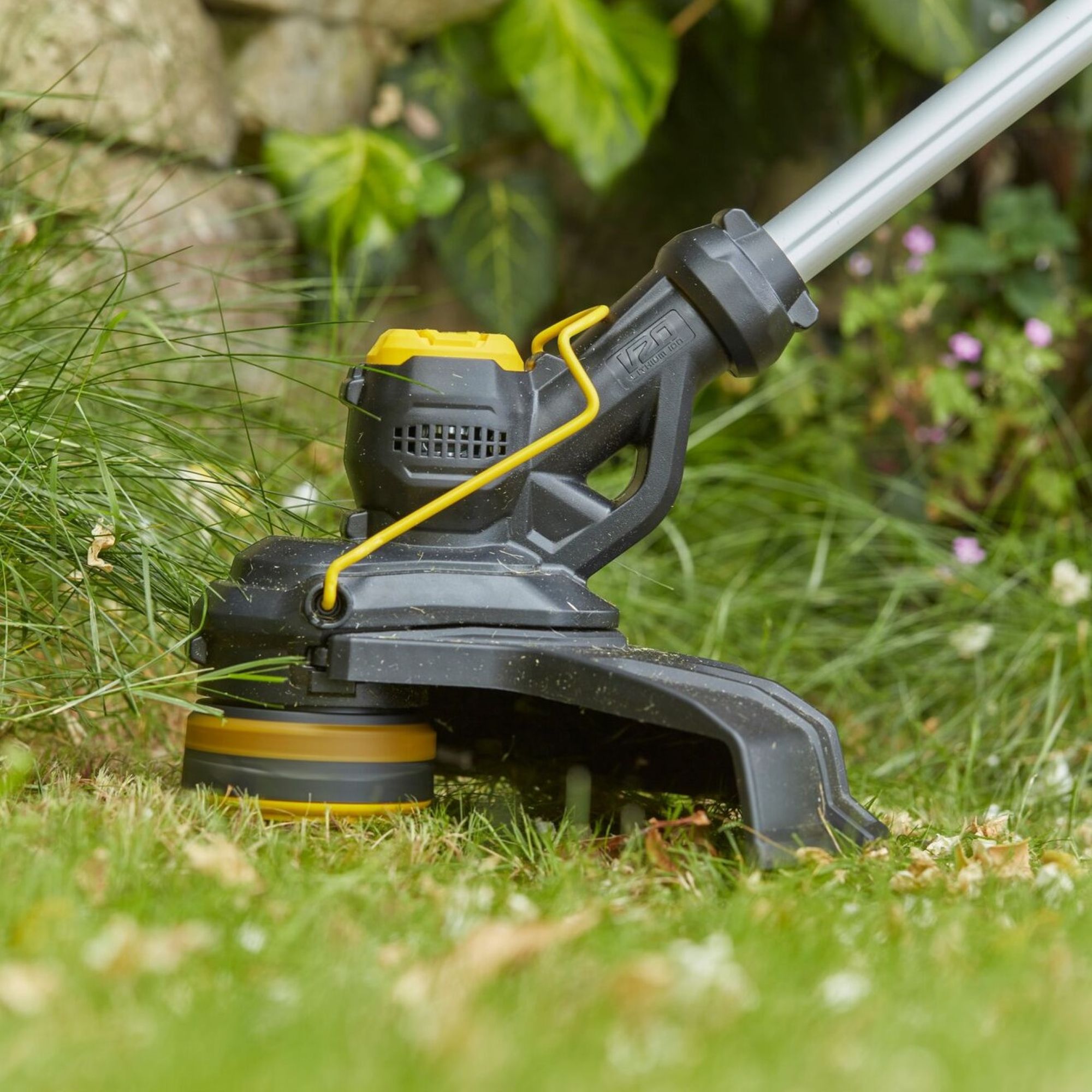 Stanley FatMax V20 18V 330mm Cordless Grass trimmer - SFMCST933M1-GB