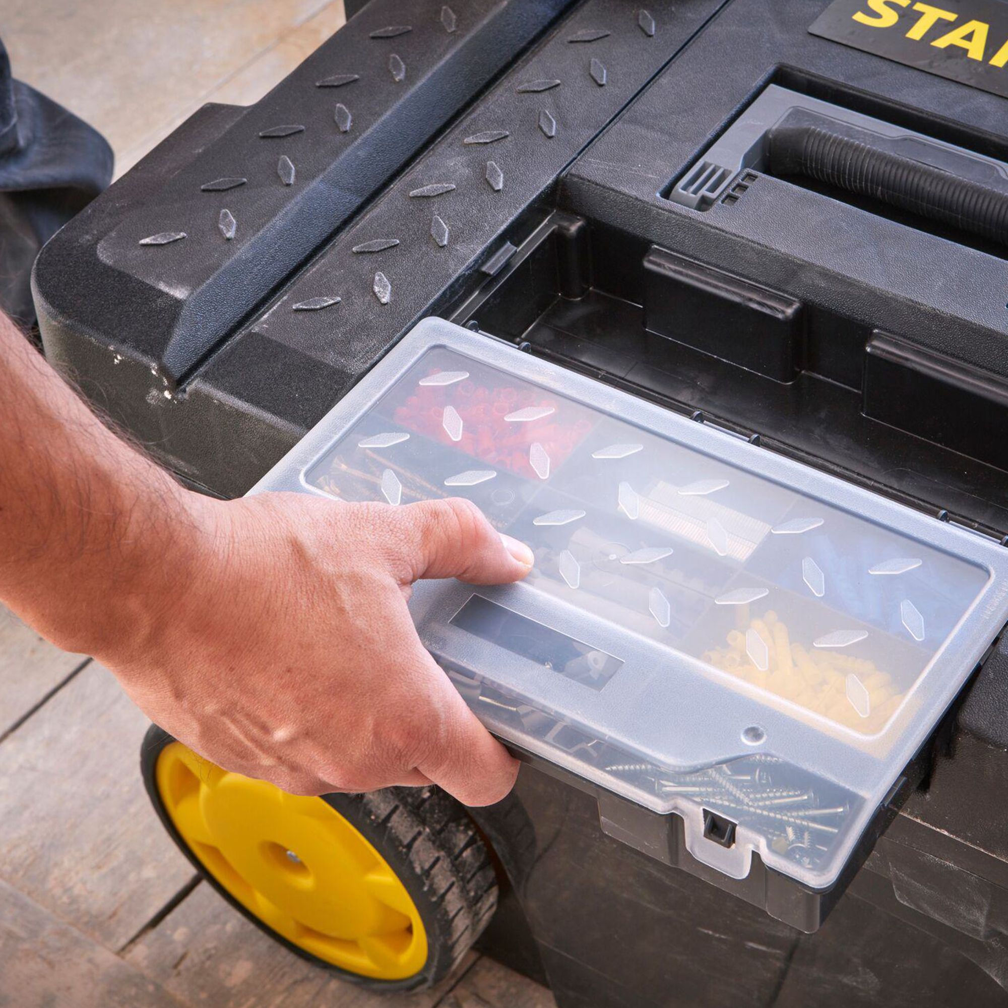 Stanley Plastic 4 compartment Trolley & toolbox (H)425mm (W)375mm (D)620mm