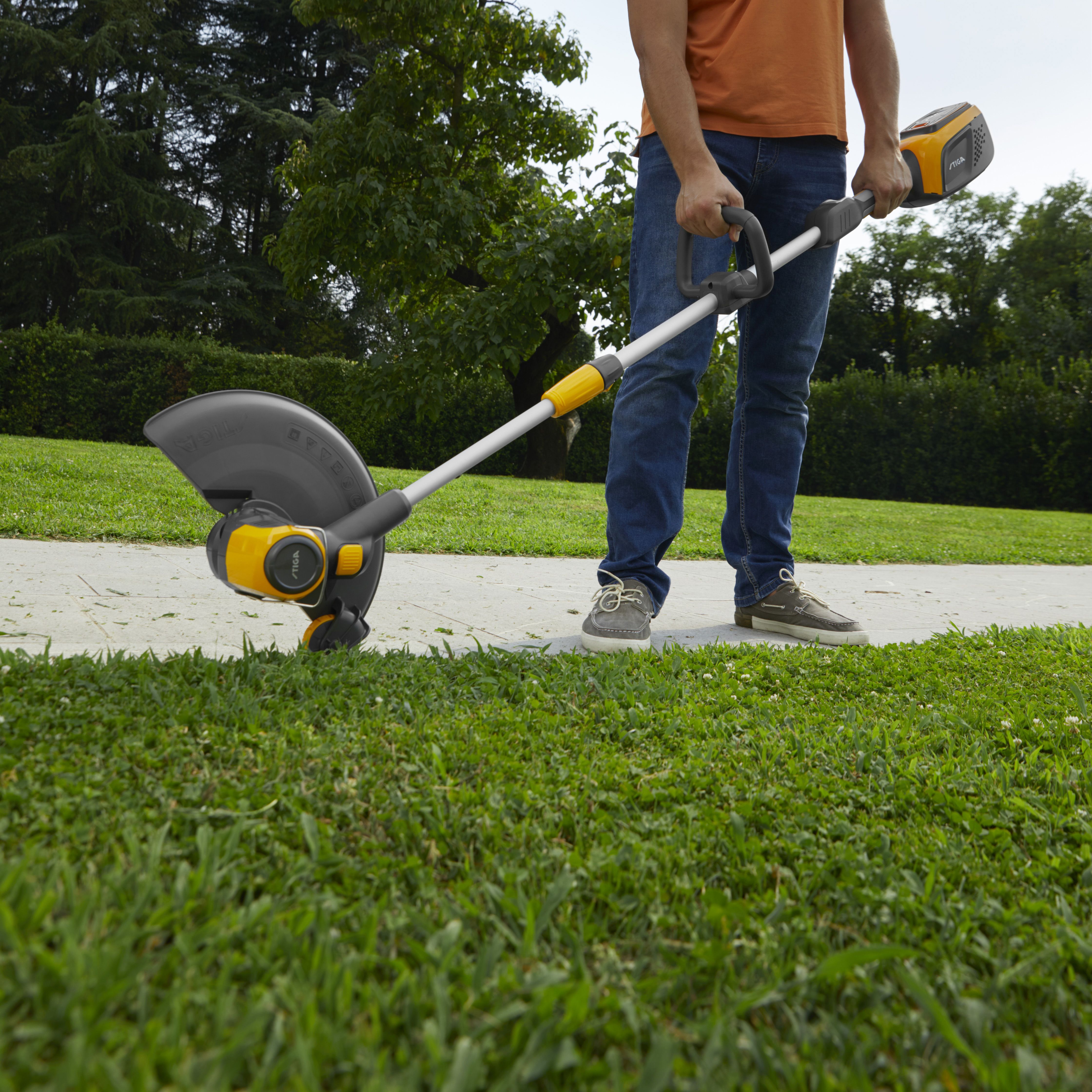 Stiga 48V range GT 500e / 278100008/ST3 48V Cordless Grass trimmer - Bare