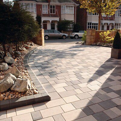Stonemaster Light Grey Block paving (L)200mm (W)134mm (T)50mm, Pack of 336