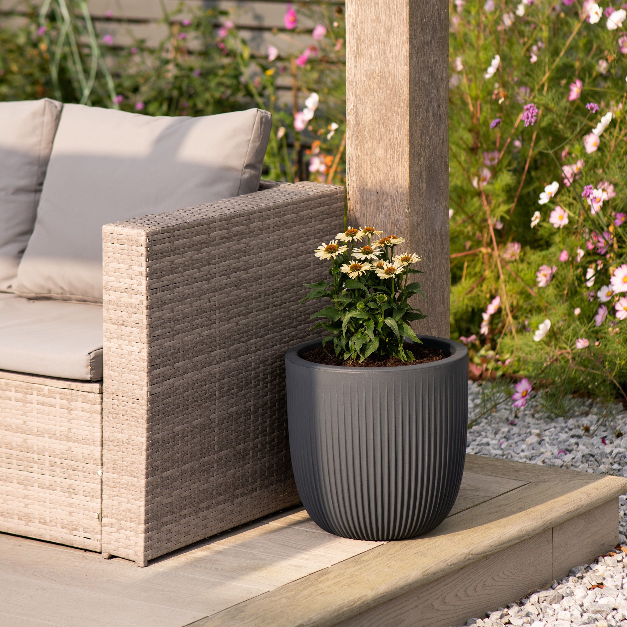 Strata Pacific Matt Cappuccino Brown Plastic Plant pot (Dia) 35cm, (H)34.5cm