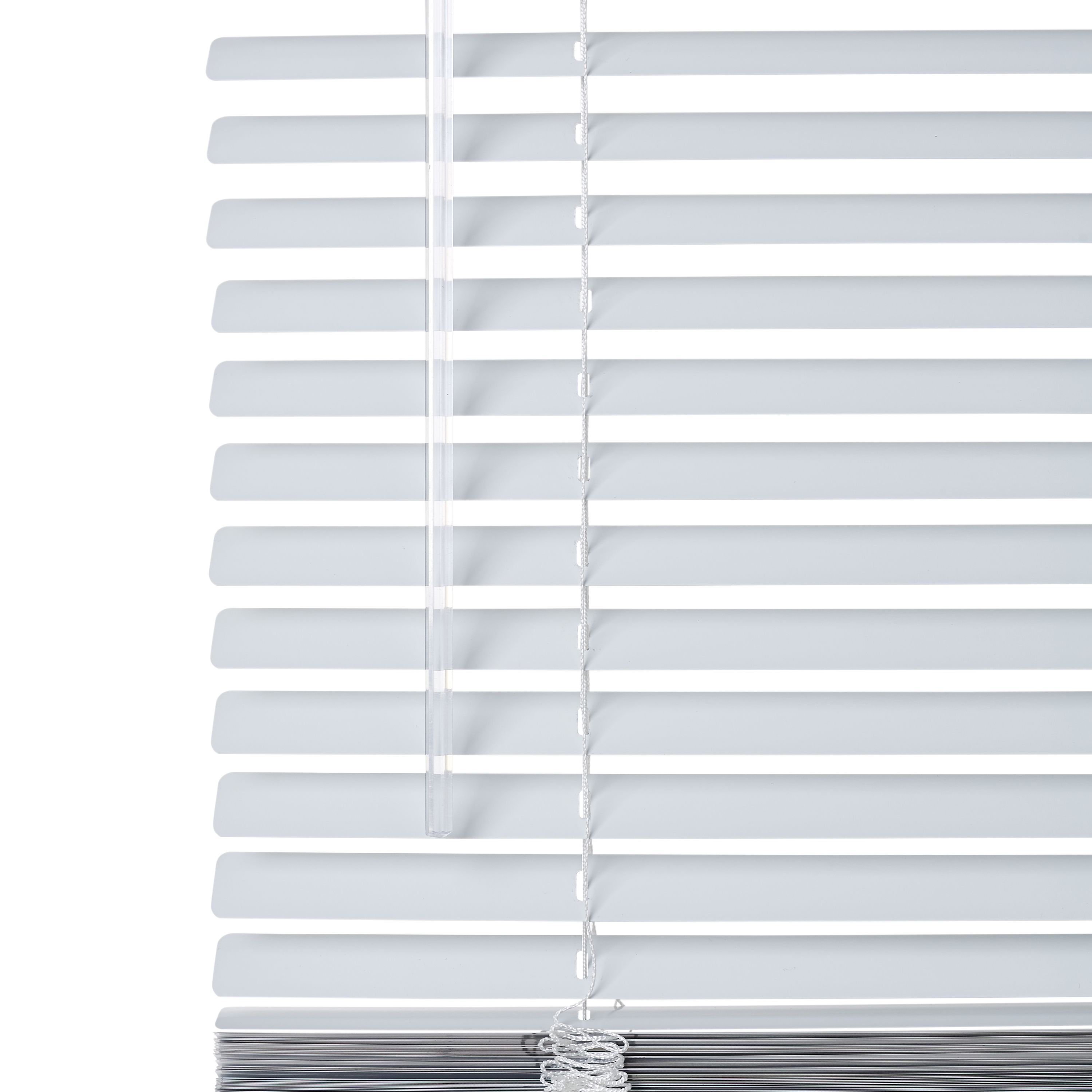 Studio White Aluminium Venetian Blind (W)45cm (L)180cm