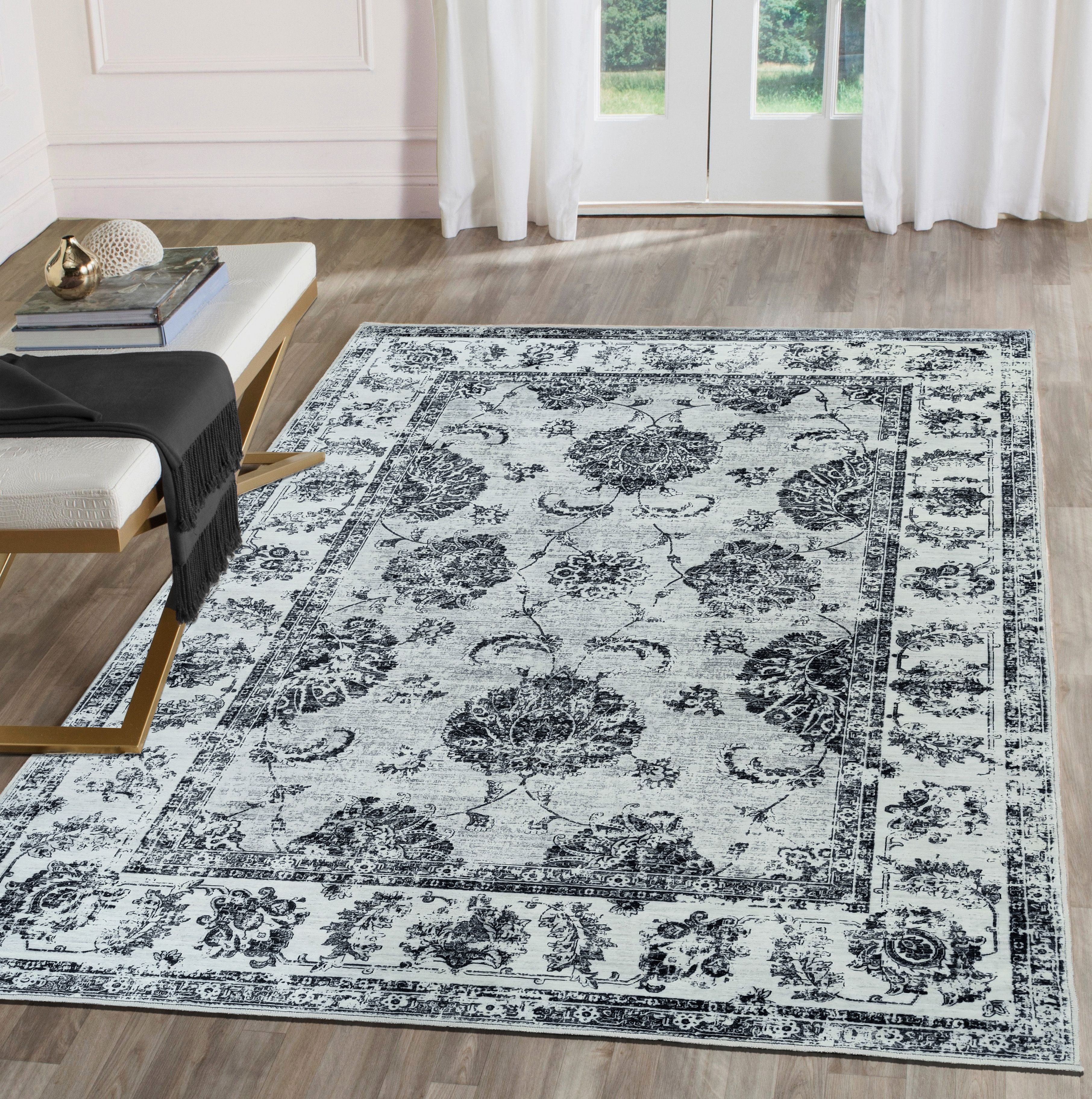 Sulus Grey Traditional Medium Rug, (L)160cm x (W)120cm