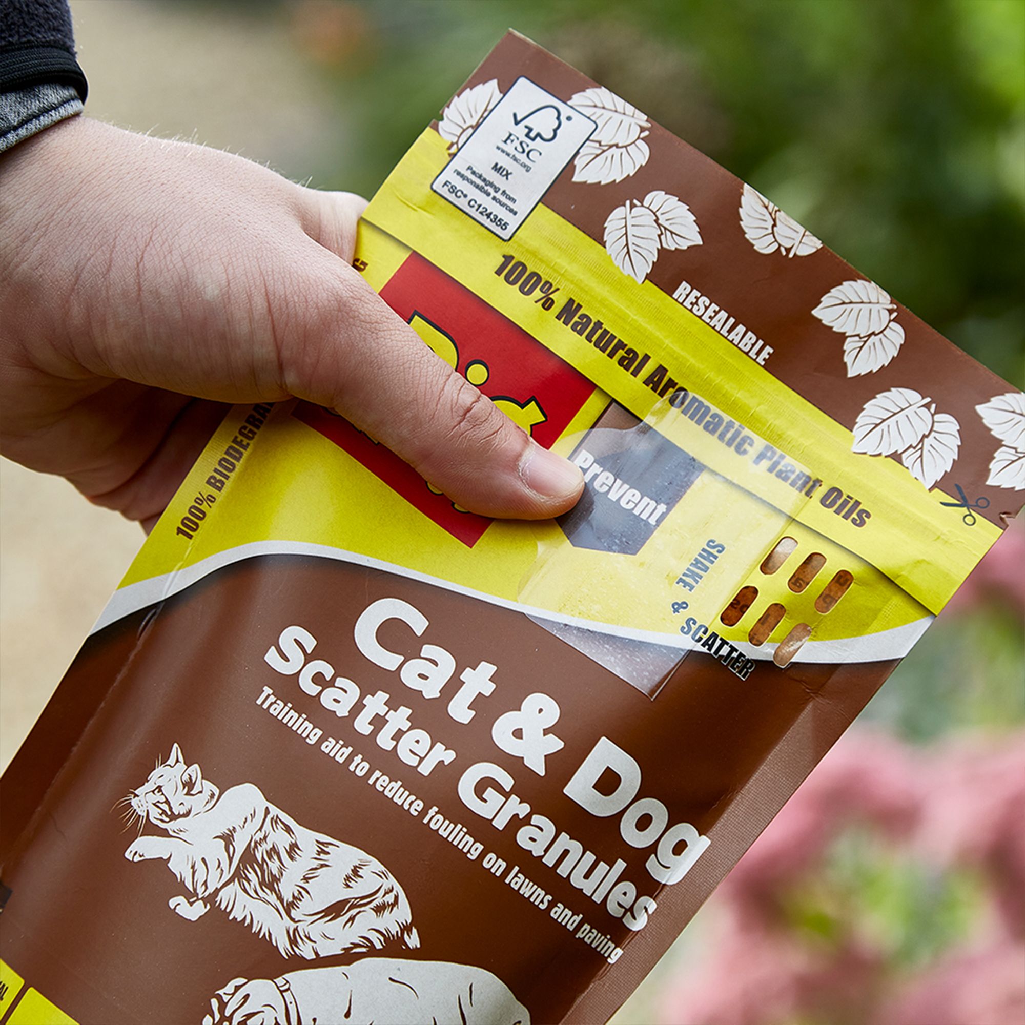The Big Cheese Deterring Cats & Dogs Pest Granules