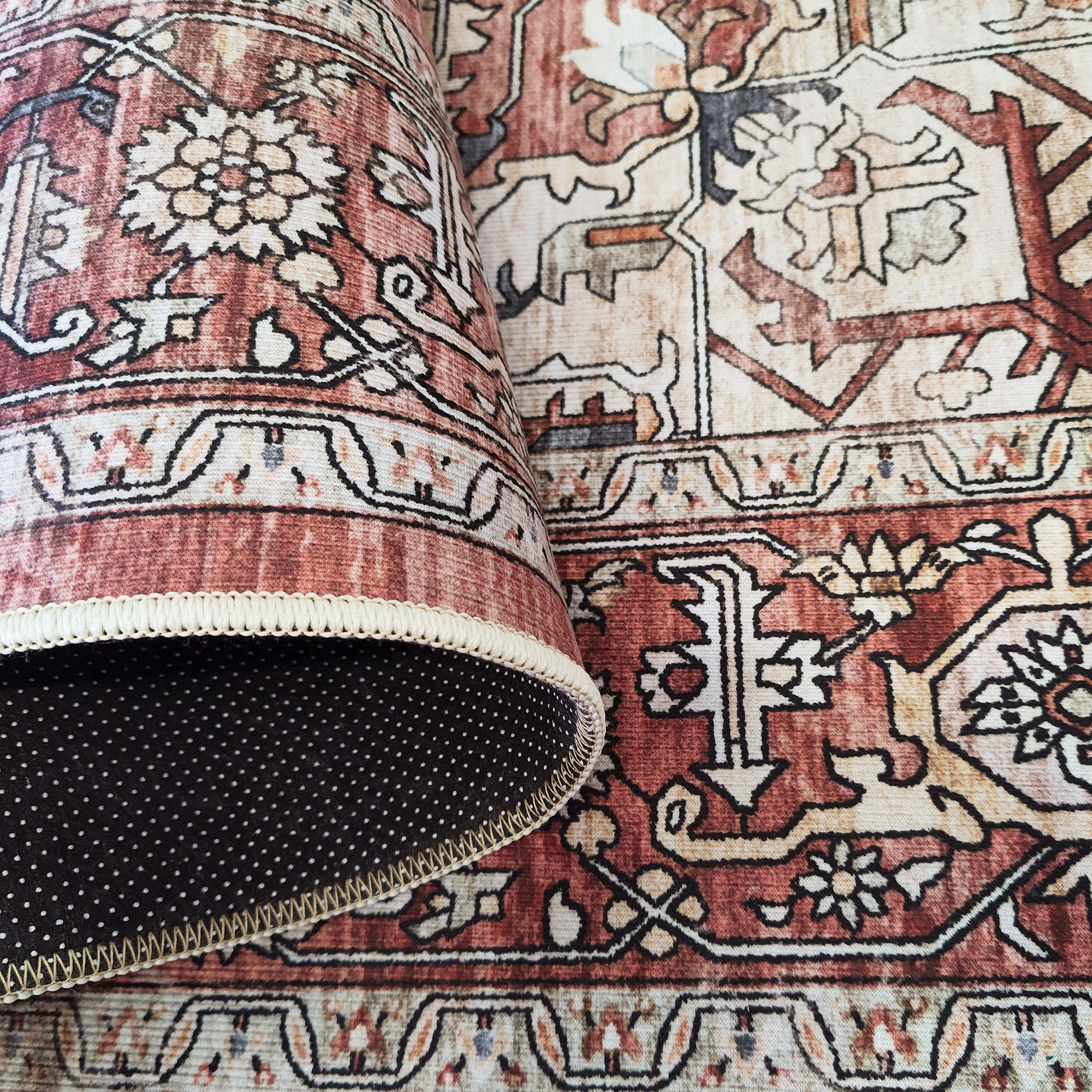 Tokyo Red Medallion Medium Runner, (L)180cm x (W)60cm