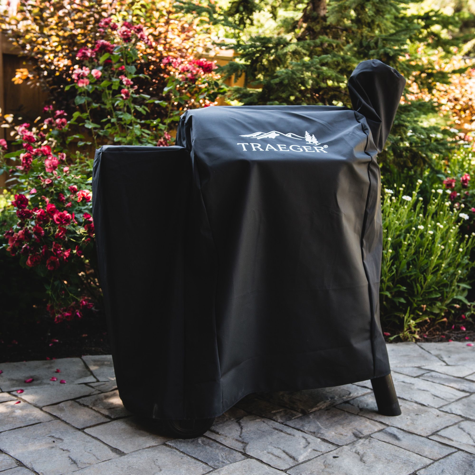 Traeger Pro Black Rectangular Barbecue cover 106.1cm(W)