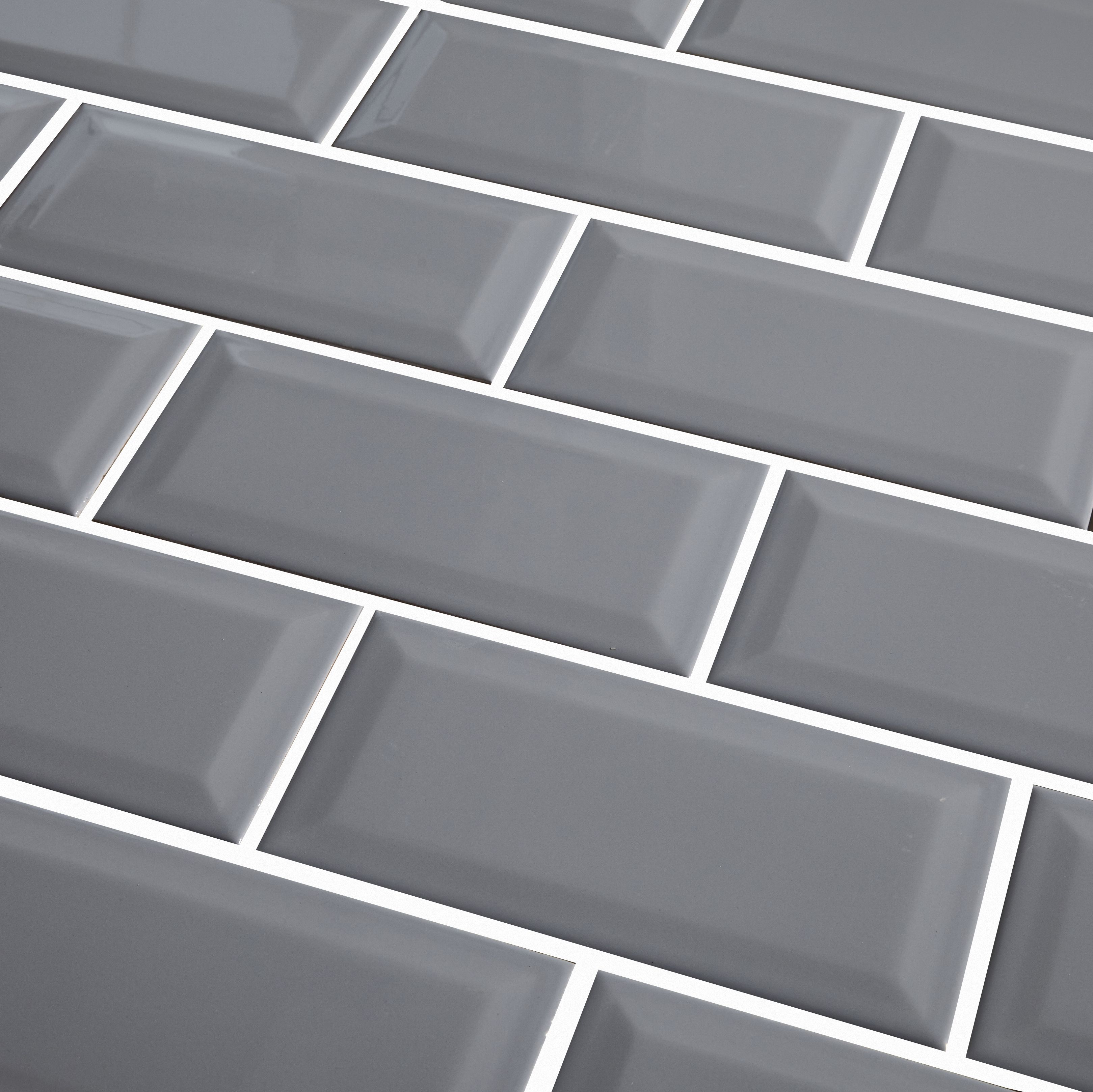 Trentie Grey Gloss Metro Ceramic Wall Tile, Pack of 40, (L)200mm (W)100mm