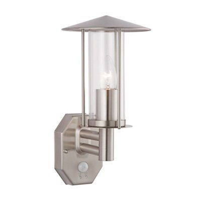 Outdoor lantern lights with motion deals sensor