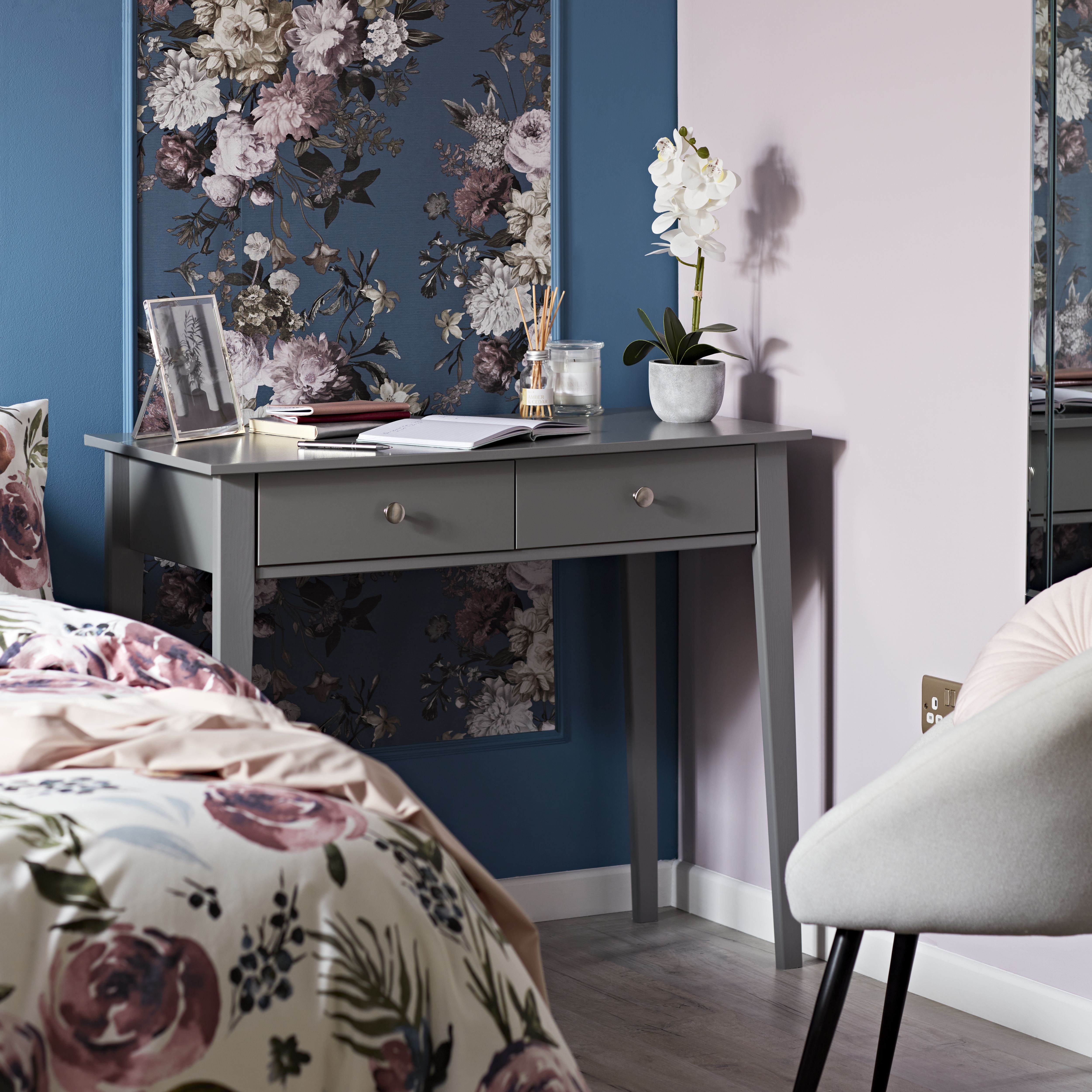 Valenca Satin grey Dressing table (H)76.5cm (W)100cm (D)45cm