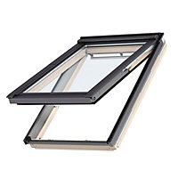 Velux Pine Top hung Roof window, (H)1400mm (W)940mm