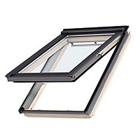 Velux Pine Top hung Roof window, (H)1600mm (W)940mm