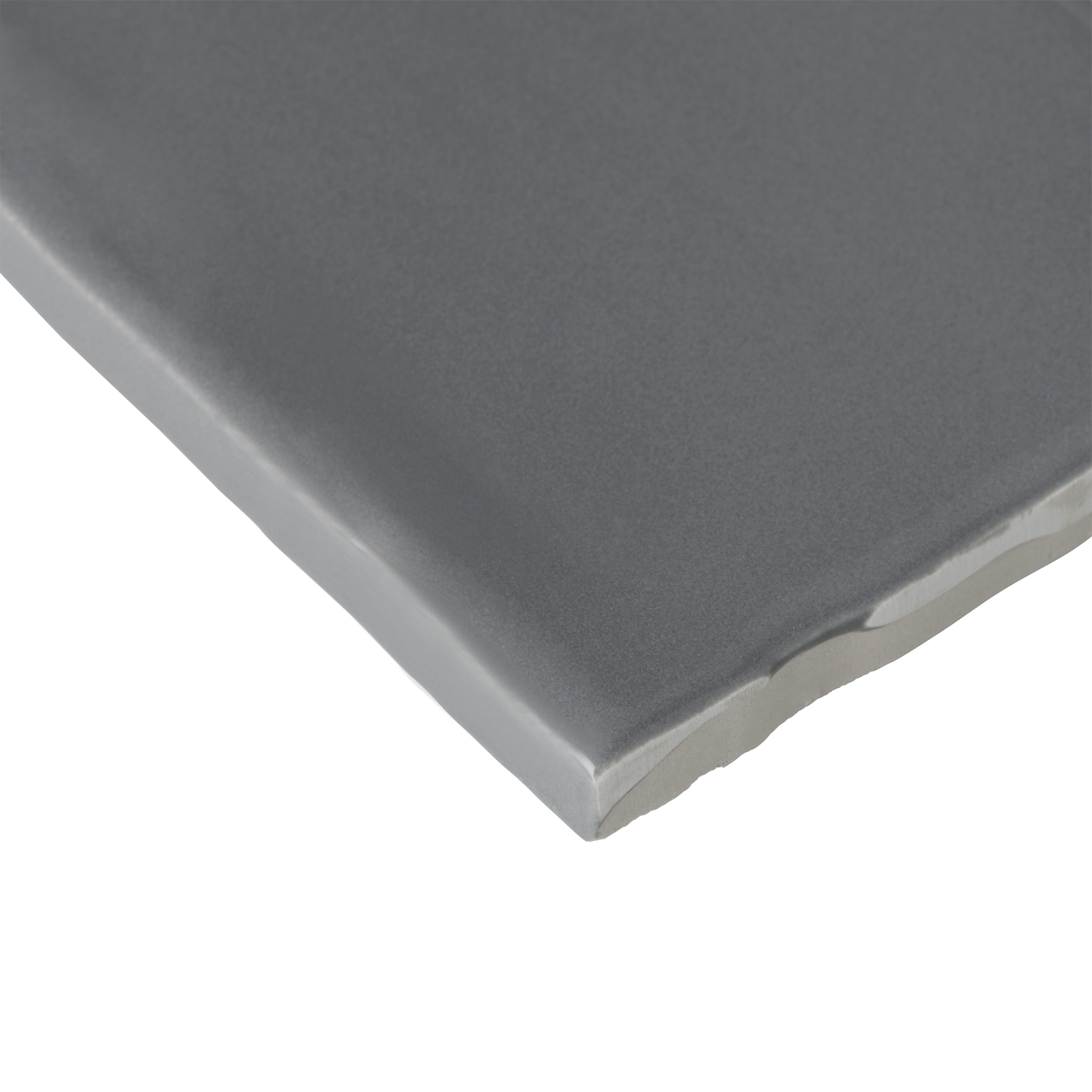 Vernisse Grey Gloss Plain Ceramic Wall Tile, Pack of 41, (L)301mm (W)75.4mm
