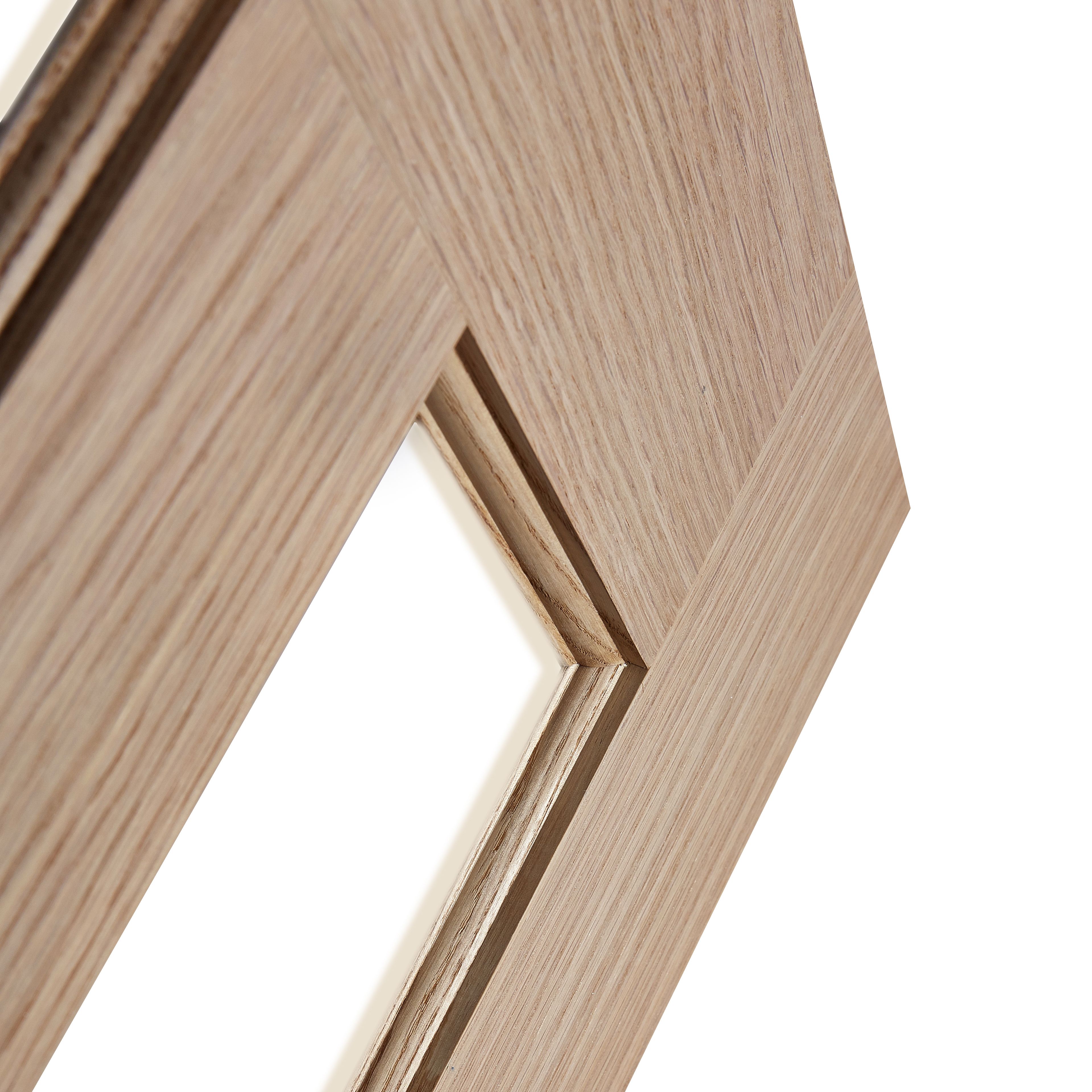 Vertical 3 panel Glazed Oak veneer Internal Door, (H)1981mm (W)838mm (T)35mm