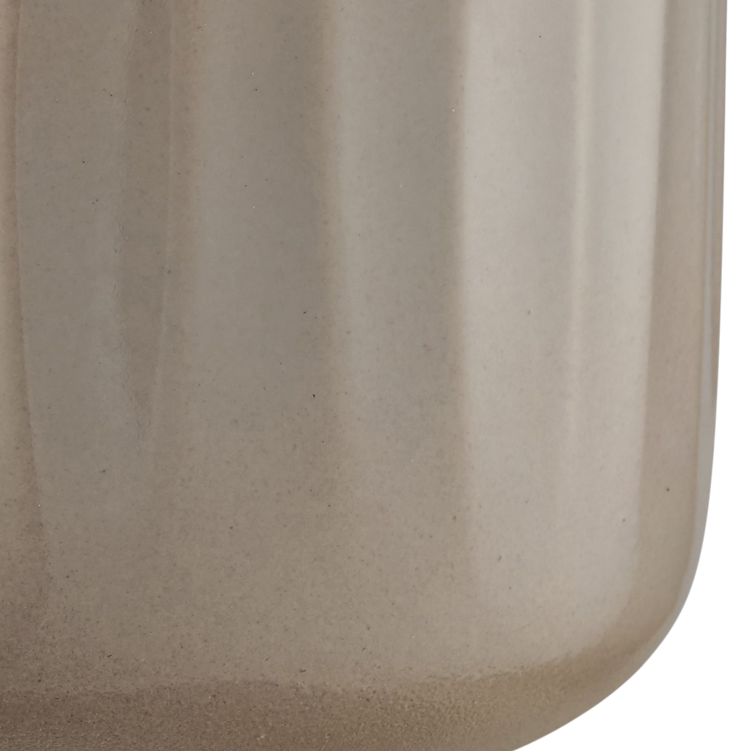 Verve Bagua Cream Ceramic Plant pot (Dia) 21cm, (H)19cm