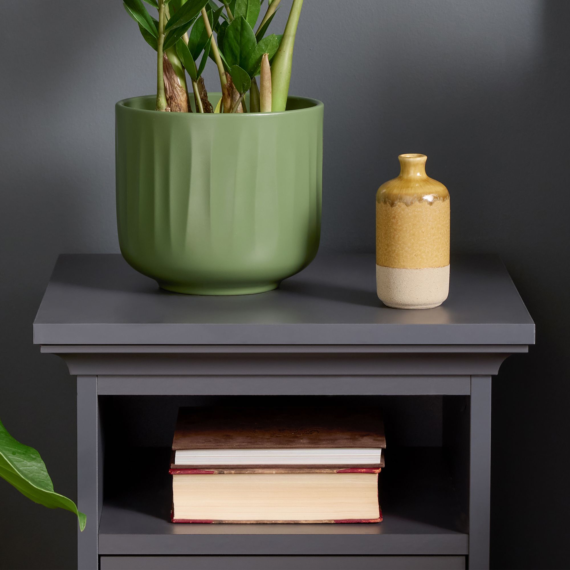 Verve Bagua Green Ceramic Plant pot (Dia) 21cm, (H)19cm