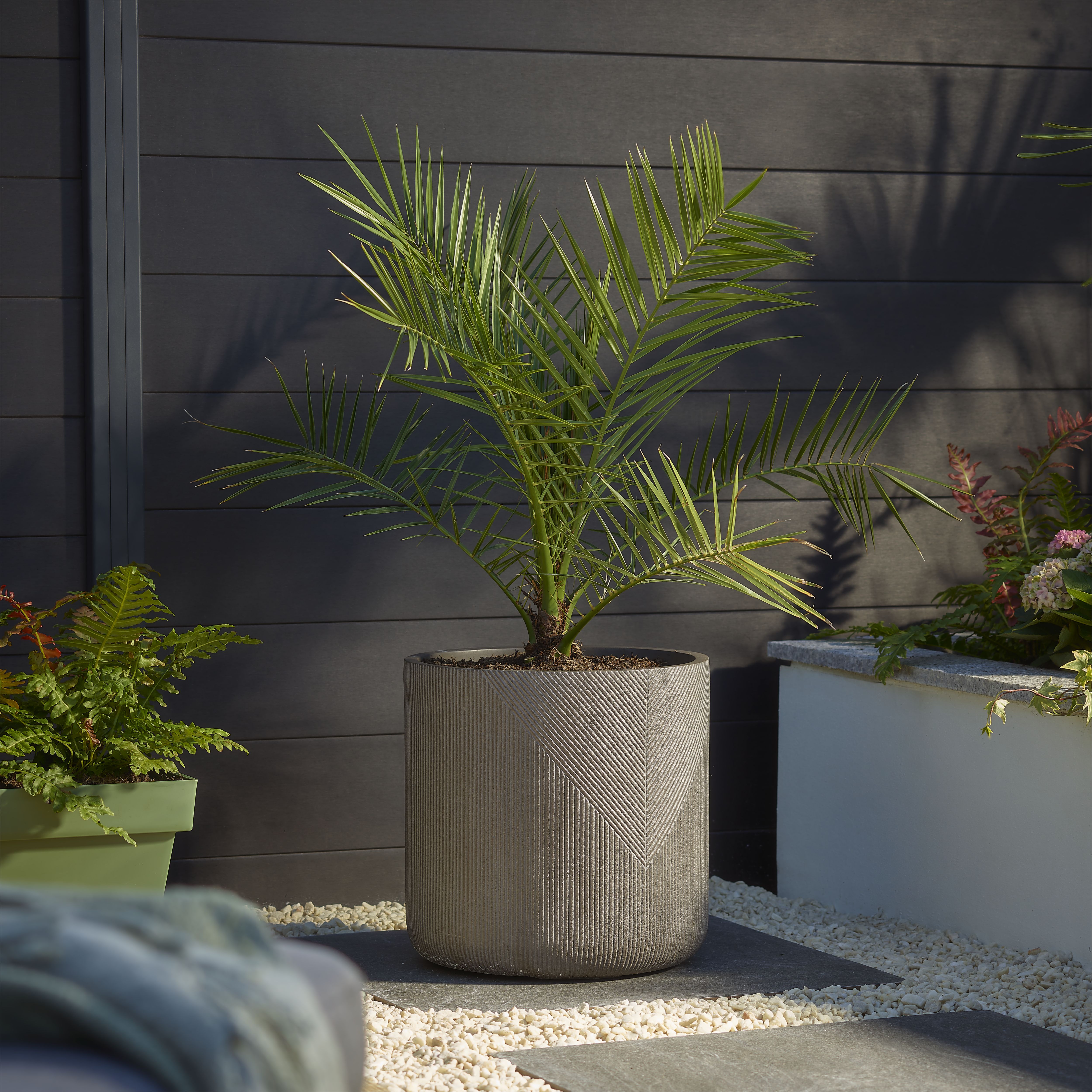 Verve Beige Grey Fibreclay Plant pot (Dia) 36cm, (H)36cm