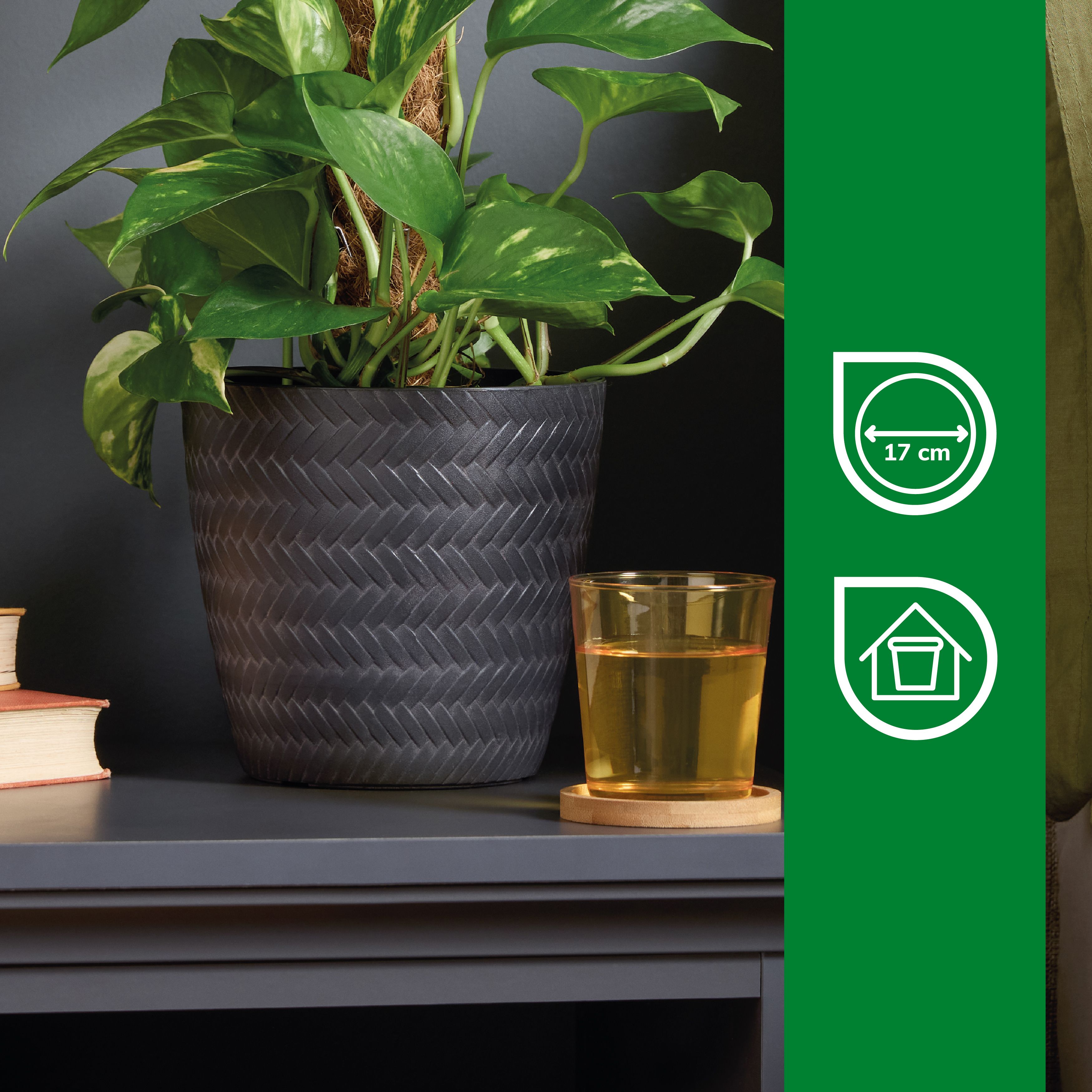 Verve Black Recycled plastic Plant pot (Dia) 18cm, (H)17cm