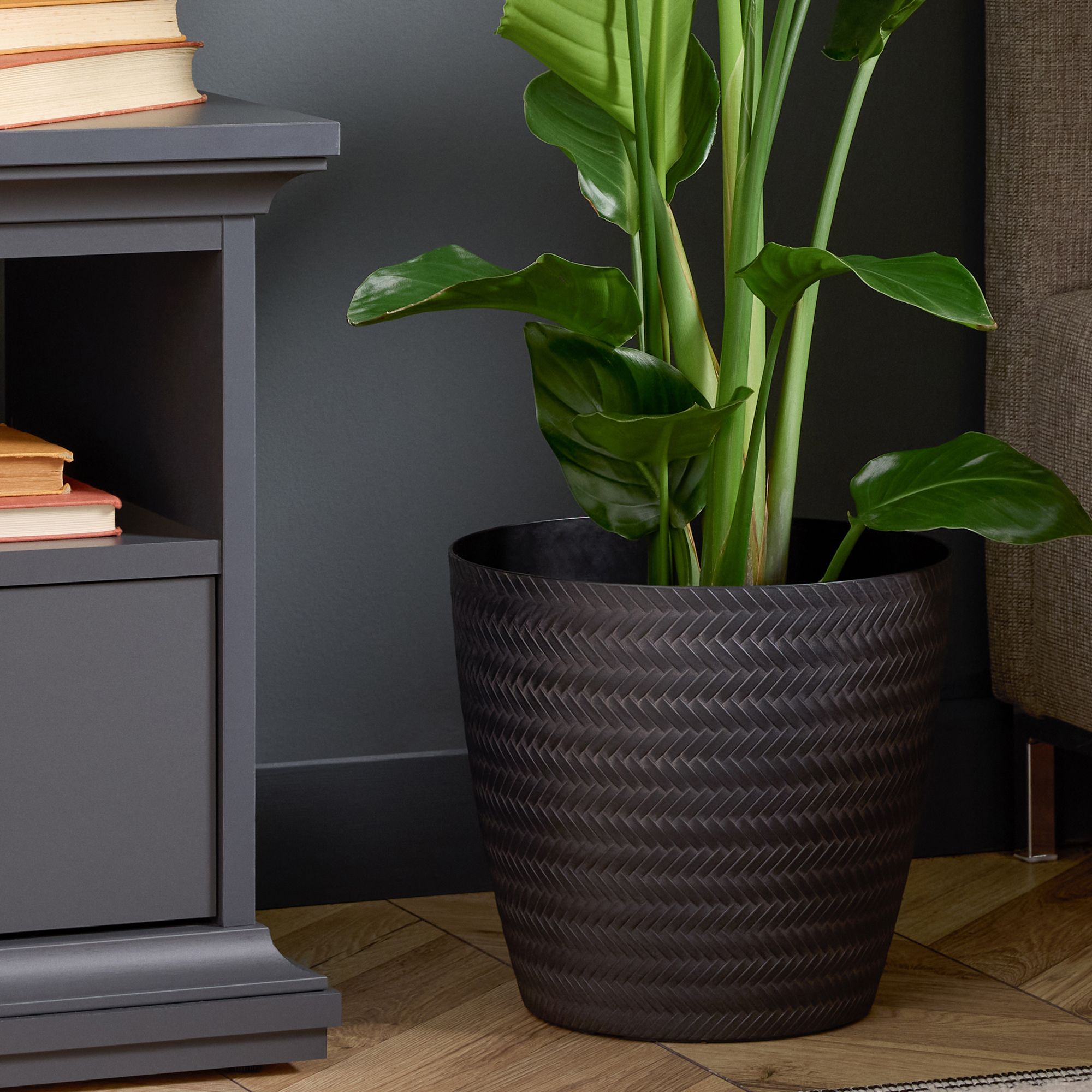 Verve Black Recycled plastic Plant pot (Dia) 43cm, (H)26cm