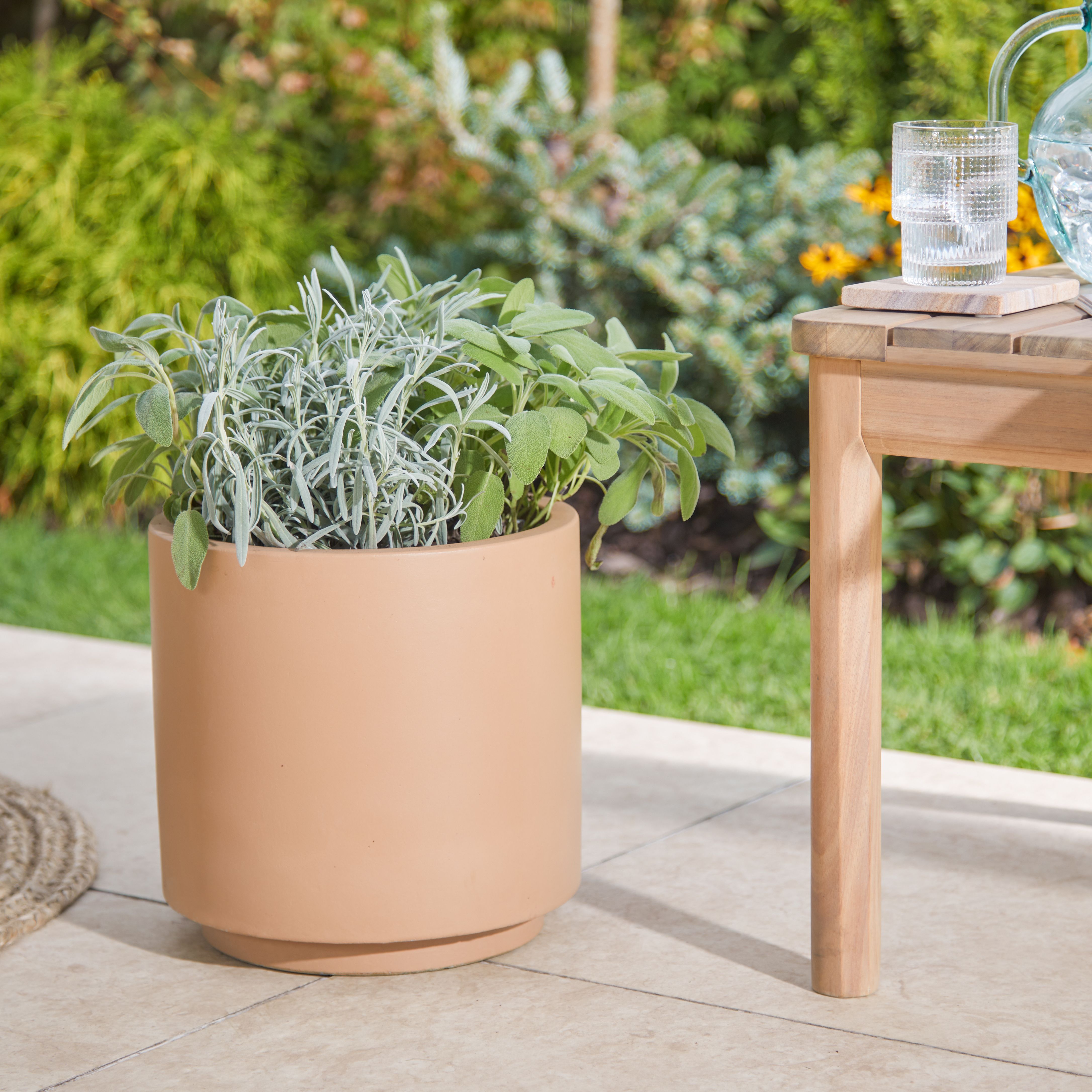 Verve Brown Fibreclay Plant pot (Dia) 13cm, (H)26cm