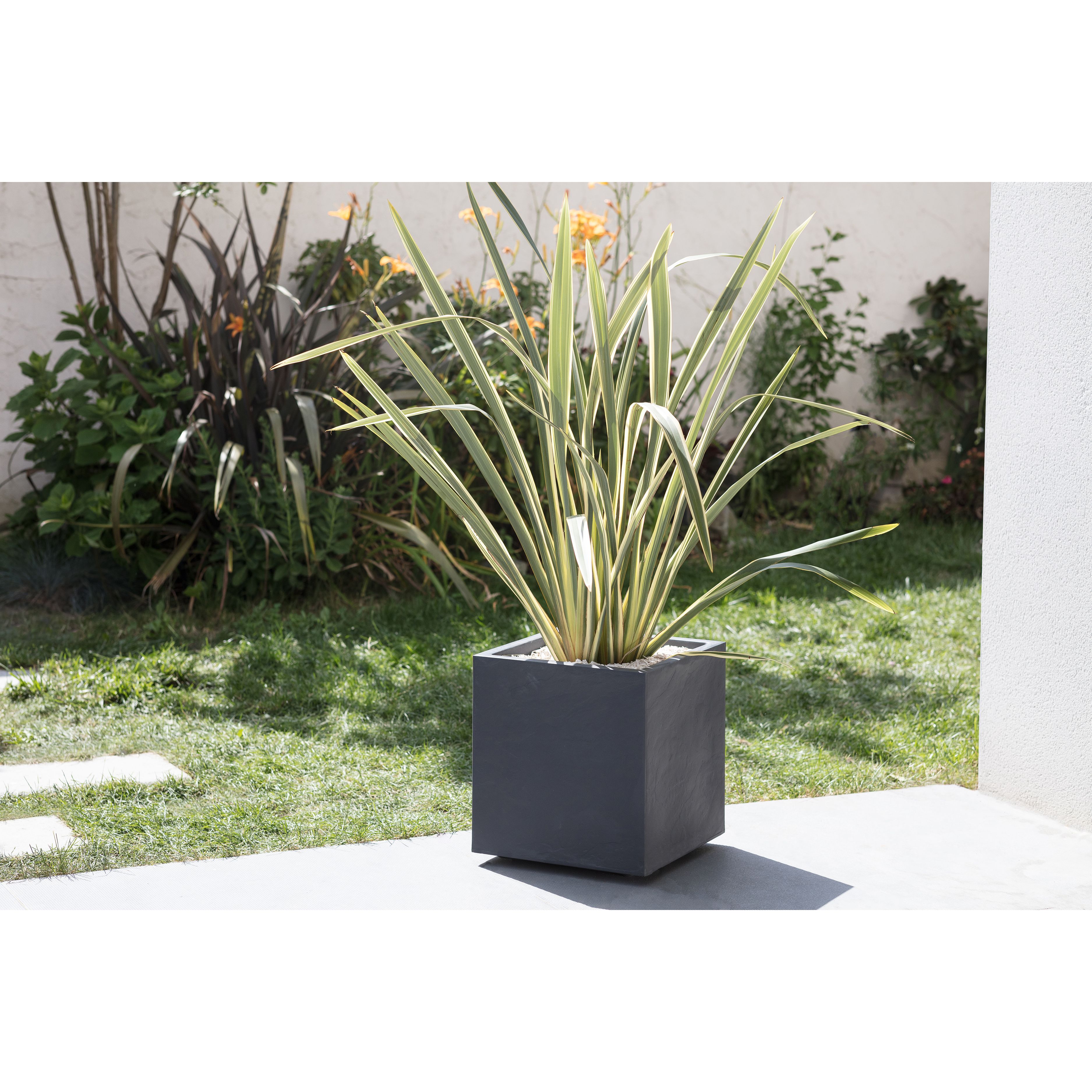 Verve Dallas Dark grey Slate effect Plastic Square Plant pot (Dia)40cm