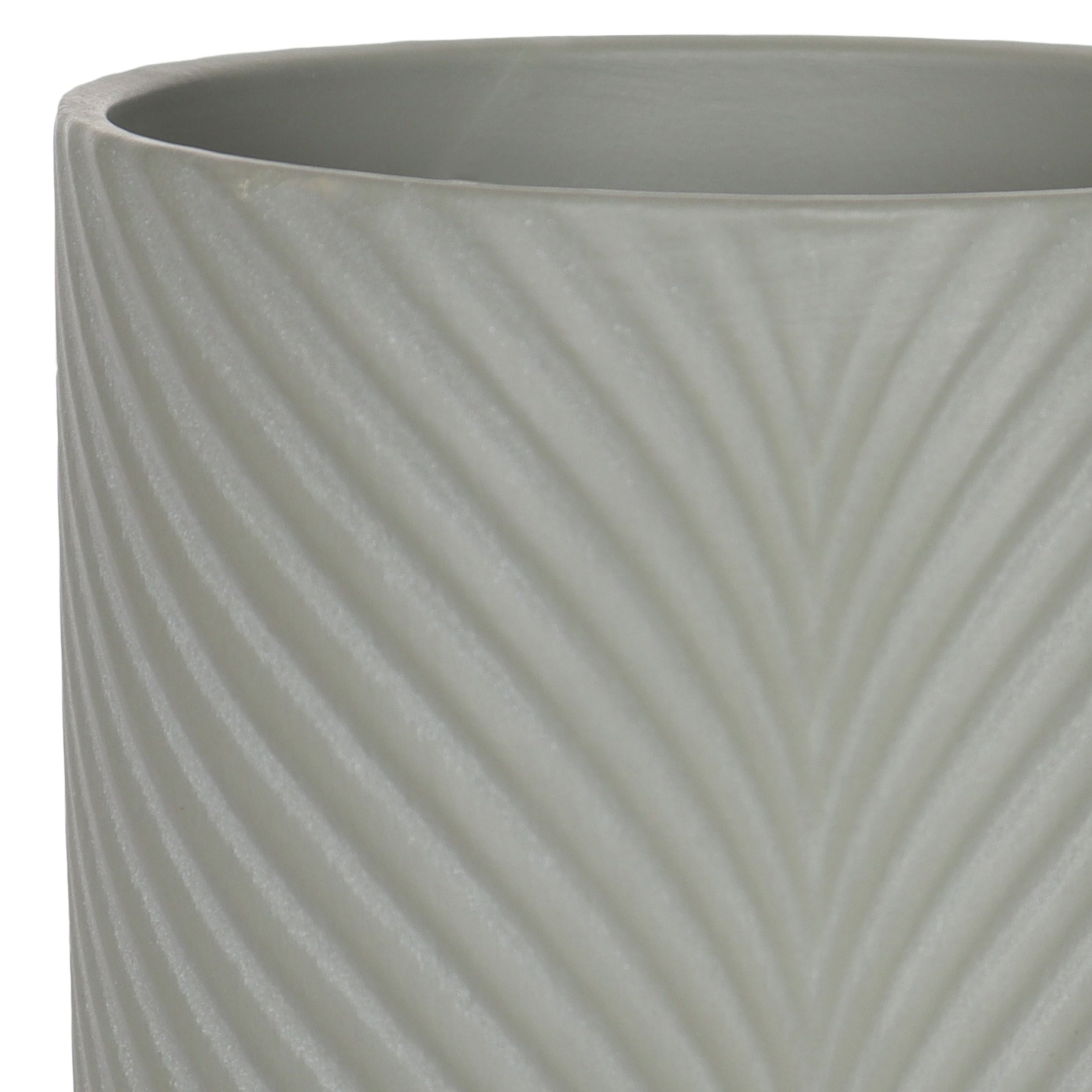 Verve Green Wave Ceramic Plant pot (Dia) 13cm, (H)13cm