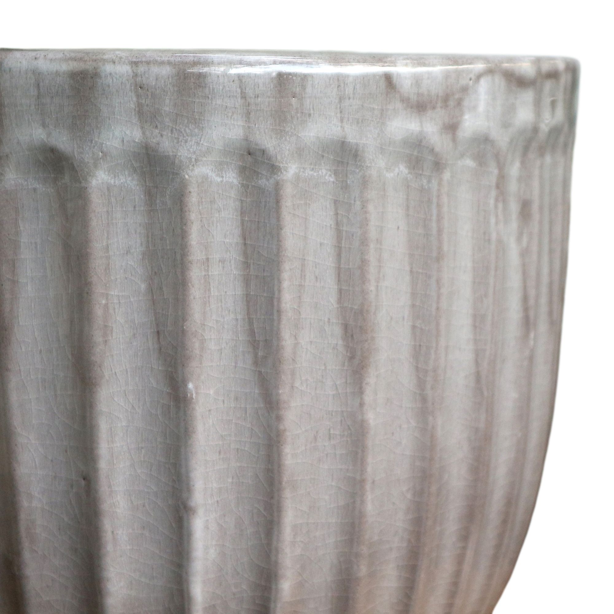 Verve Grey Ribbed Clay Plant pot (Dia) 35.5cm, (H)28cm