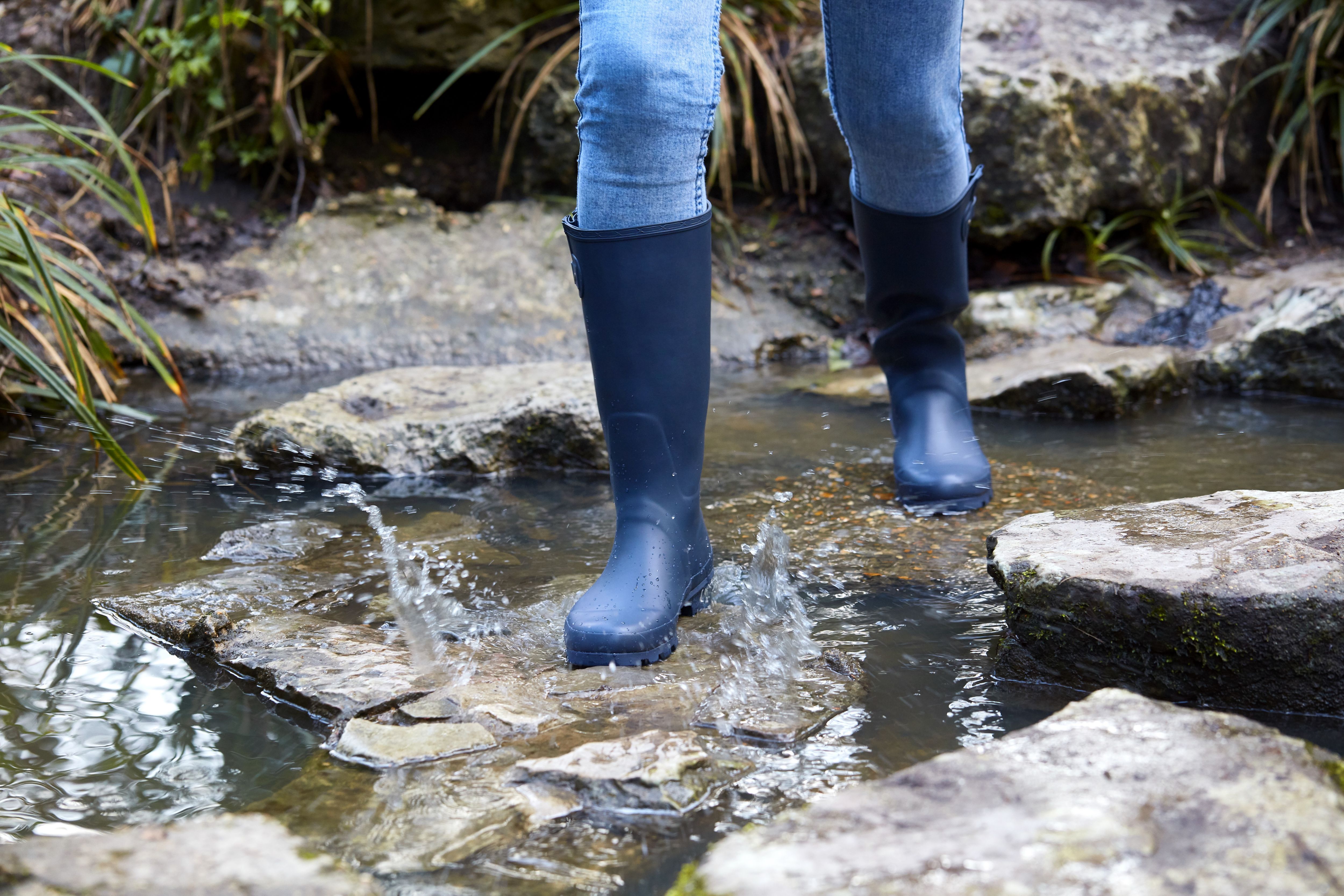 Verve Navy Wellington boots, Size 7