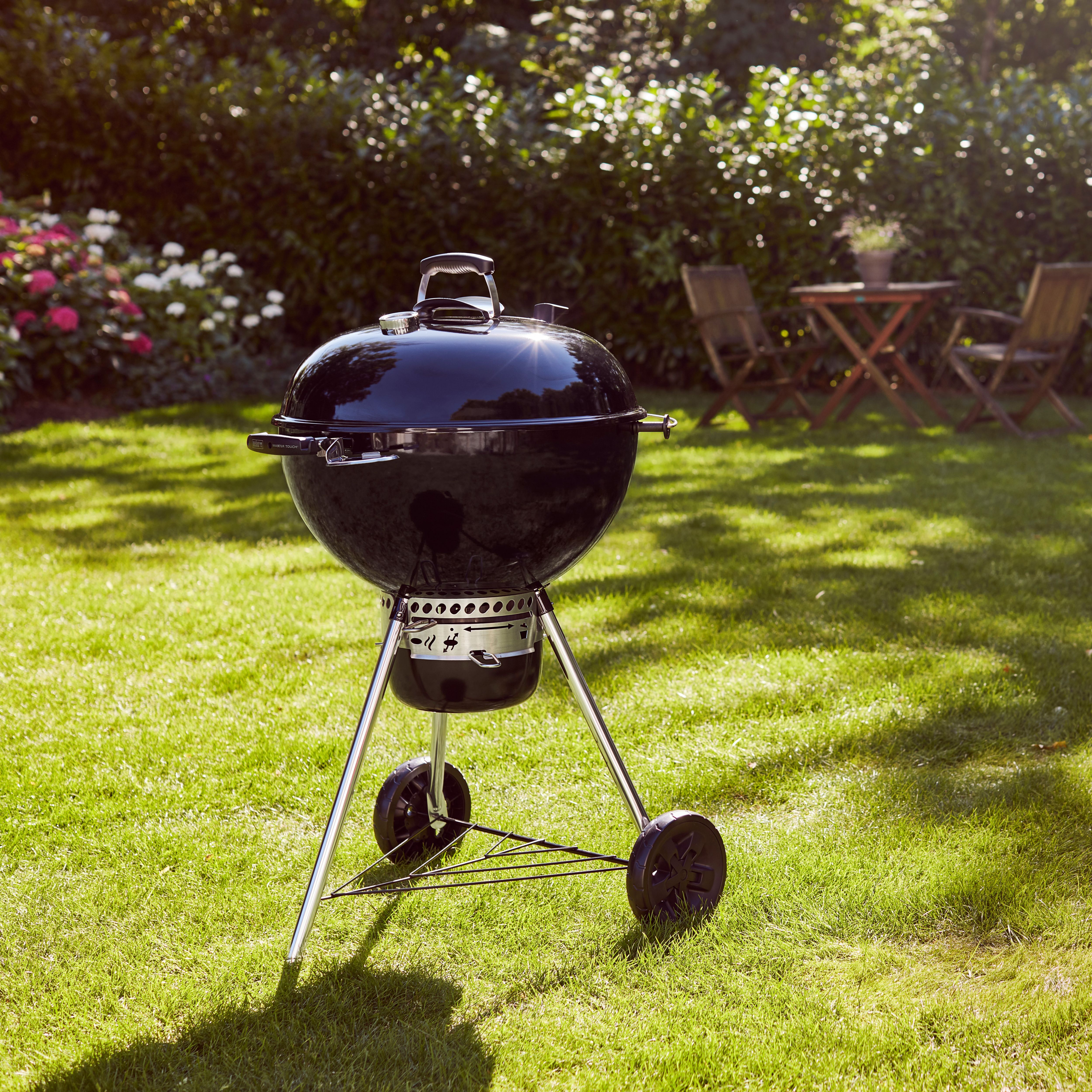 Weber Master-Touch GBS E-5750 Black Charcoal Barbecue
