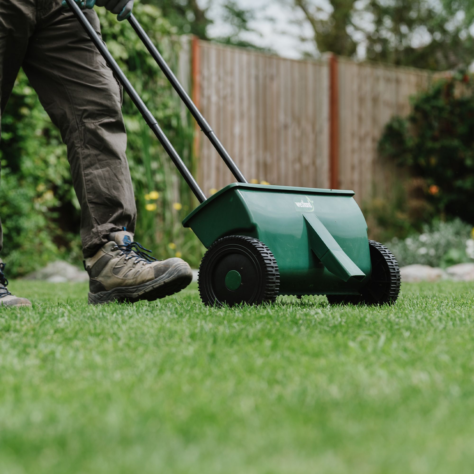 Westland Wheeled spreader
