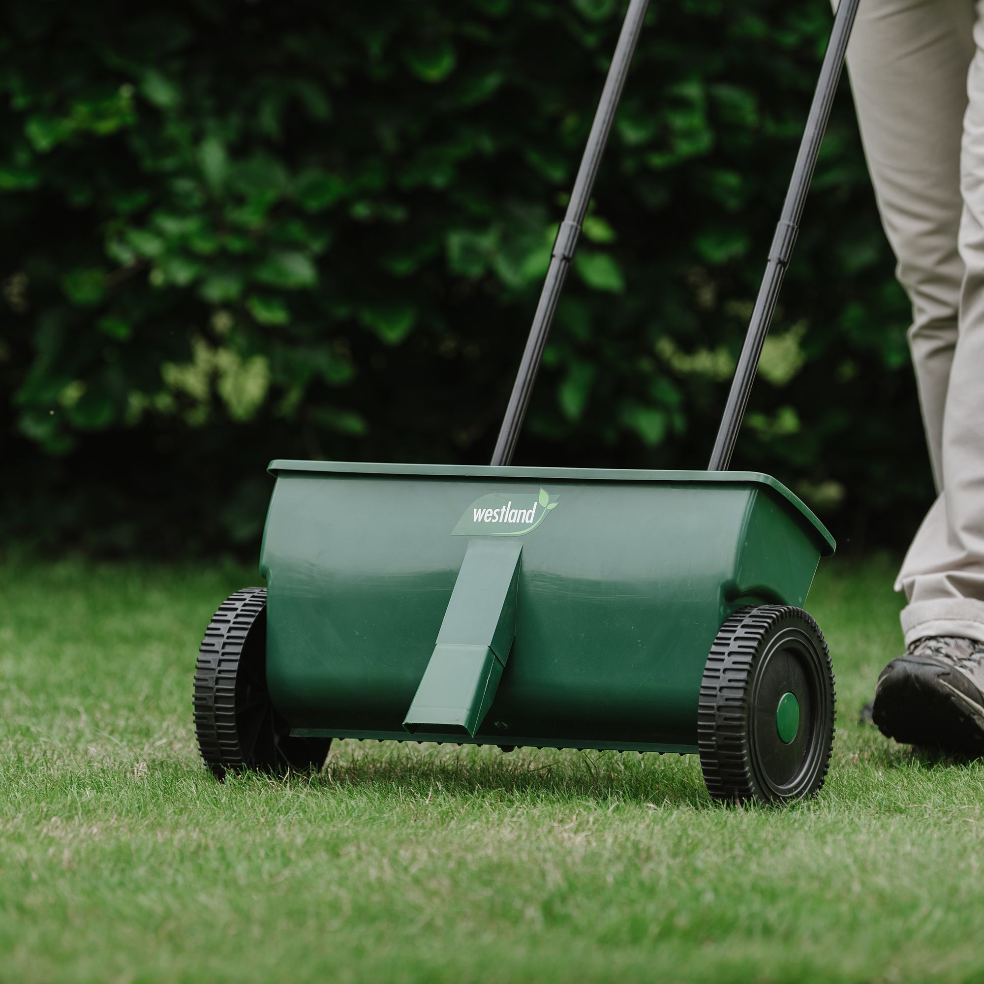 Westland Wheeled spreader