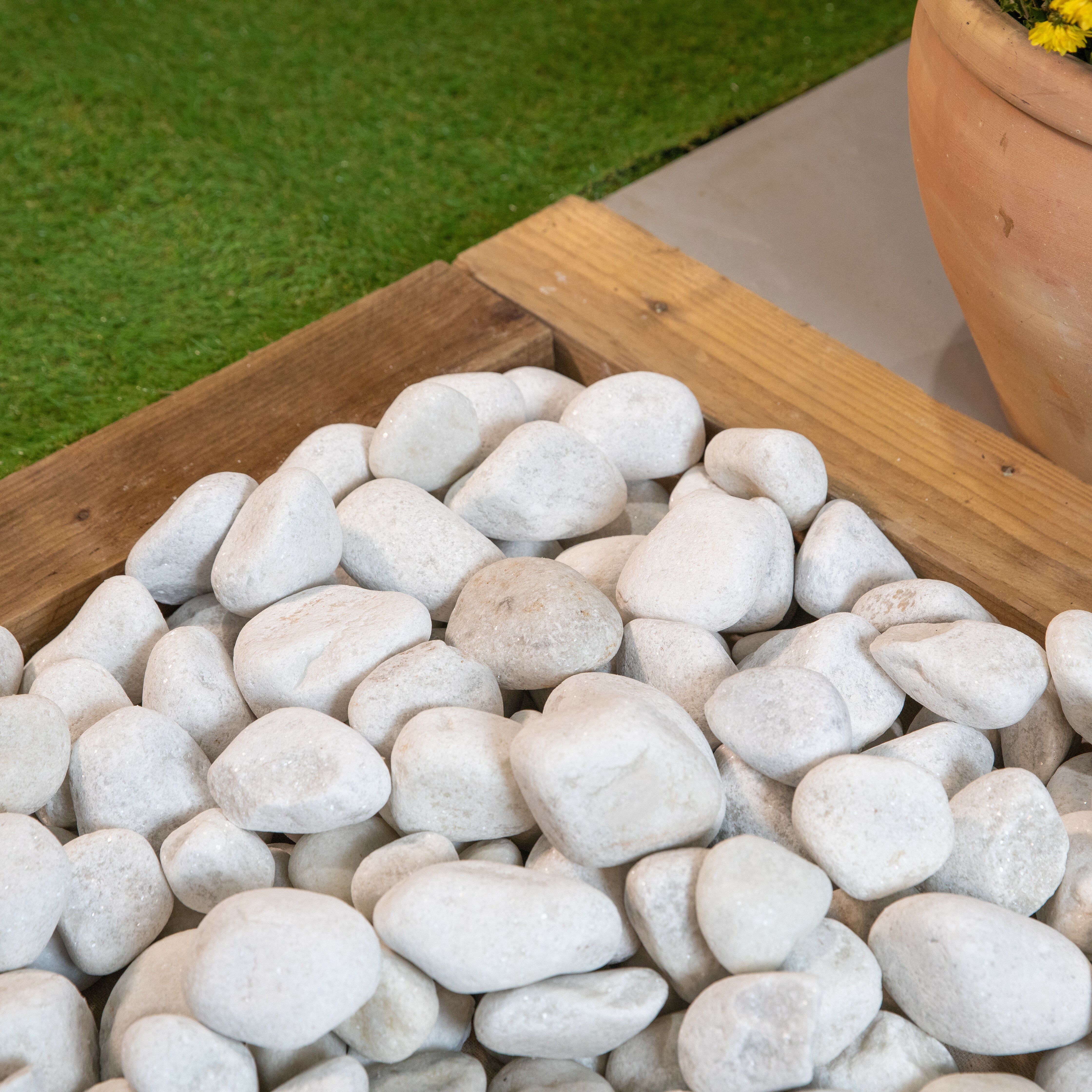 White 40-60mm Pebbles
