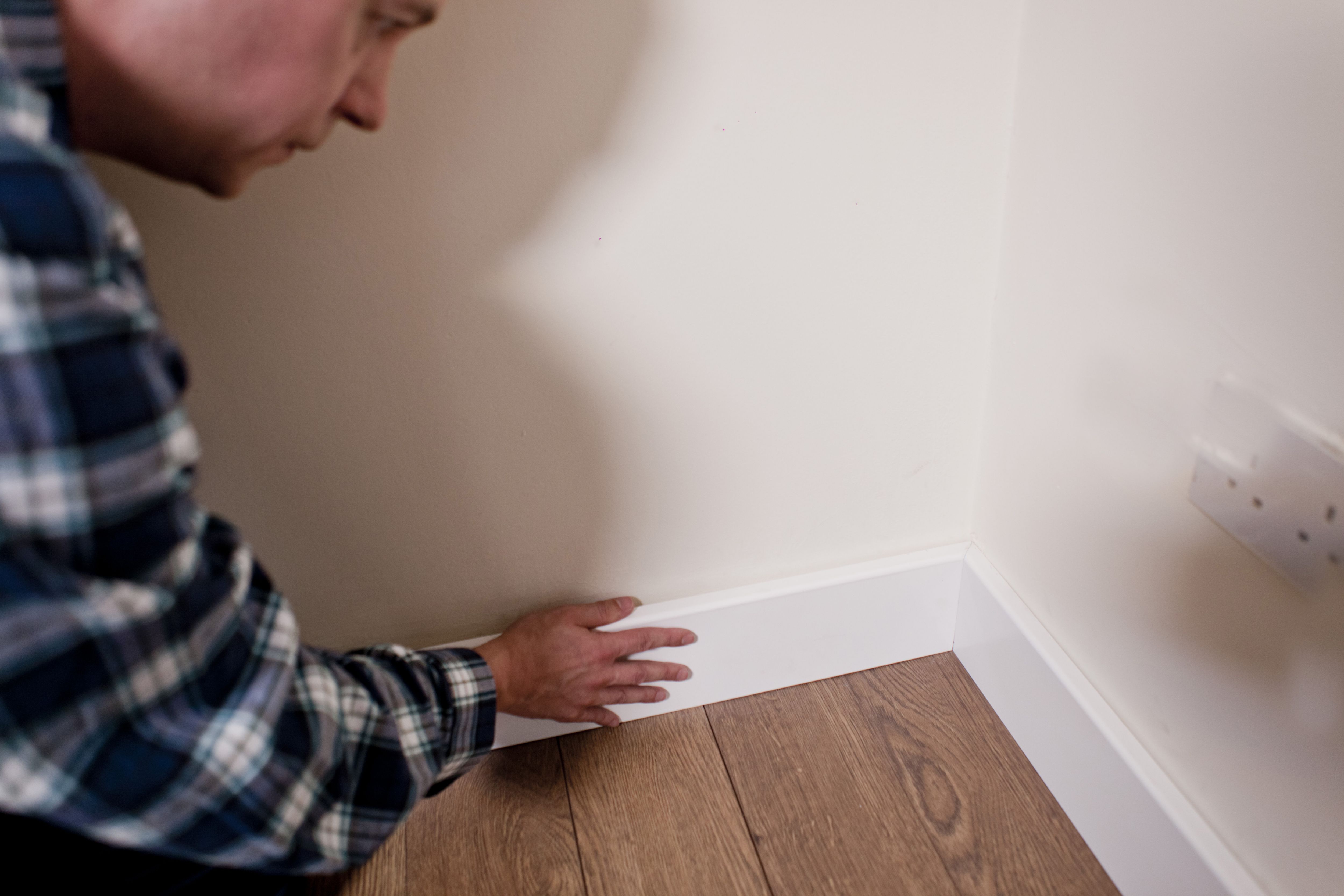 White MDF Torus Skirting board (L)2.4m (W)119mm (T)18mm, Pack of 2