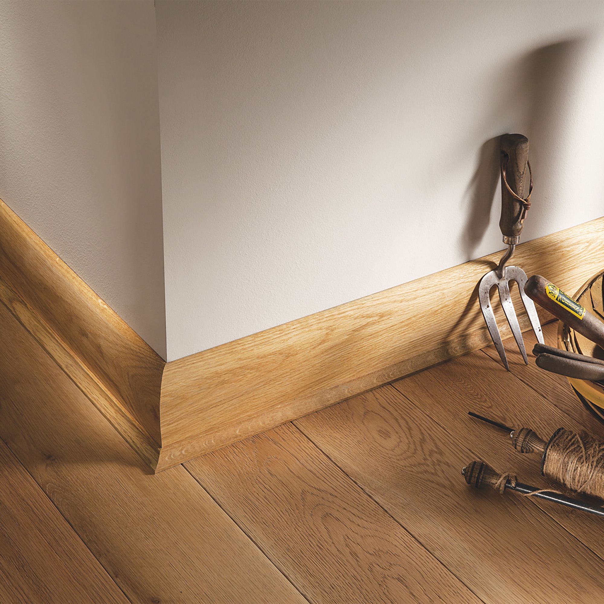 White Pine Scotia Moulding (L)2.4m (W)18mm (T)18mm