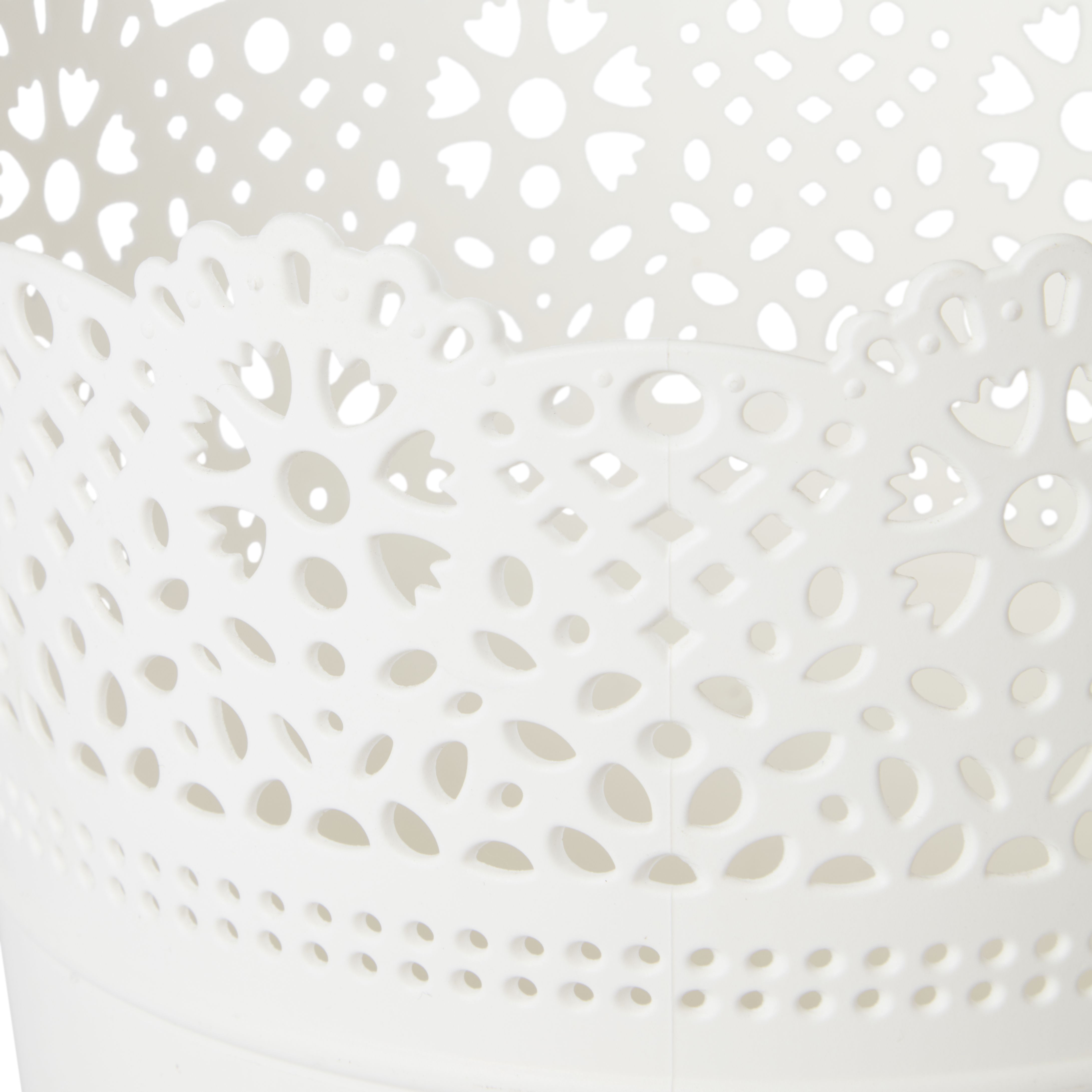 White Plastic Lace Circular Plant pot (Dia)18cm