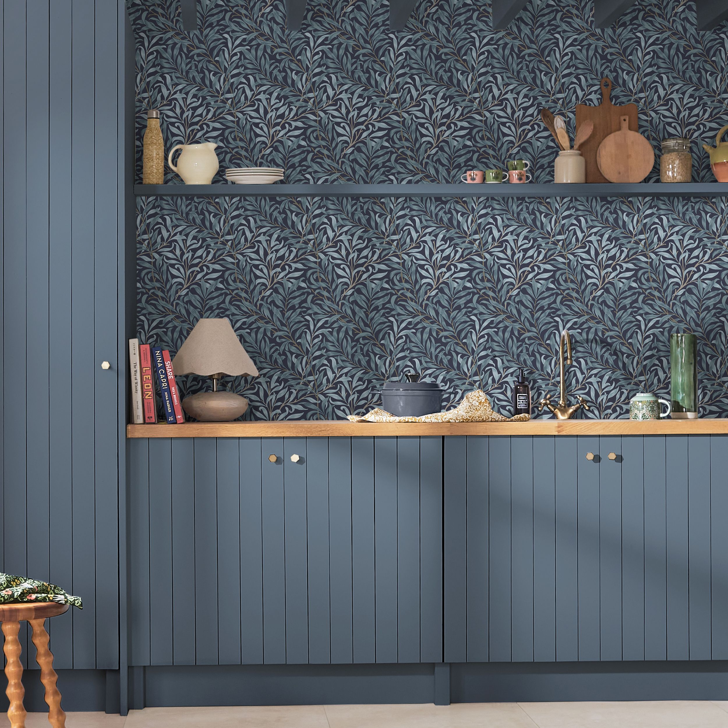 William Morris Gallery Collection Deep Blues Willow Bough Smooth Wallpaper