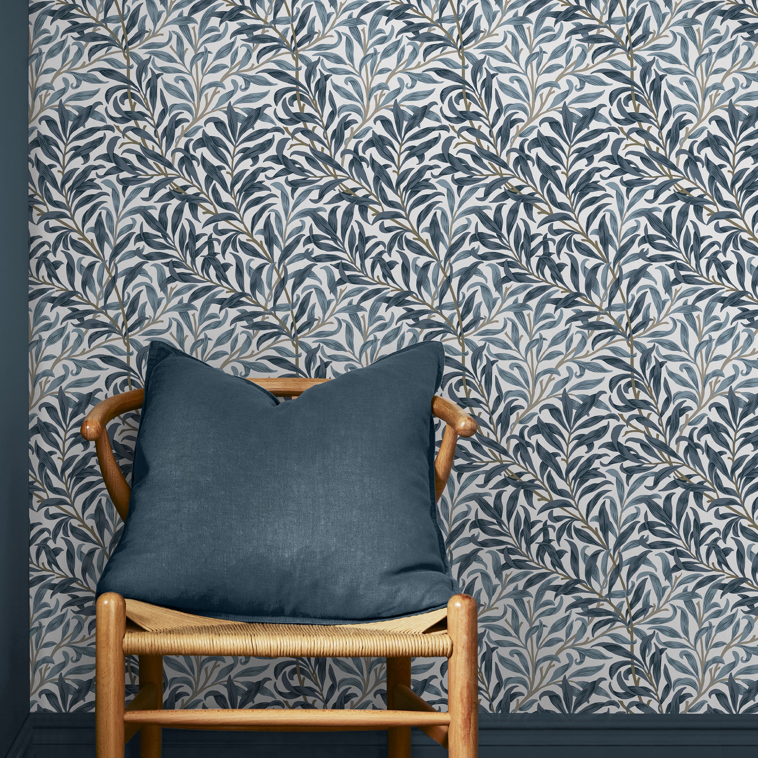 William Morris Gallery Collection White & Blues Willow Bough Smooth Wallpaper