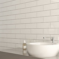 Windsor White Gloss Ceramic Wall Tile, Pack of 30, (L)300mm (W)100mm