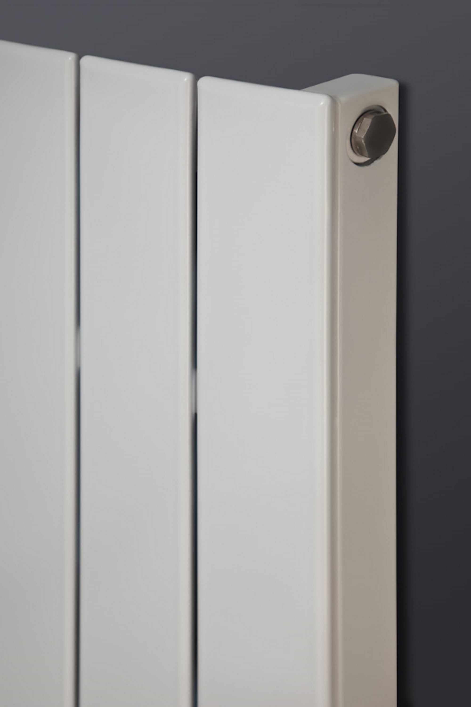 Ximax Vertirad Deluxe White Horizontal Designer Radiator, (W)595mm x (H)1800mm