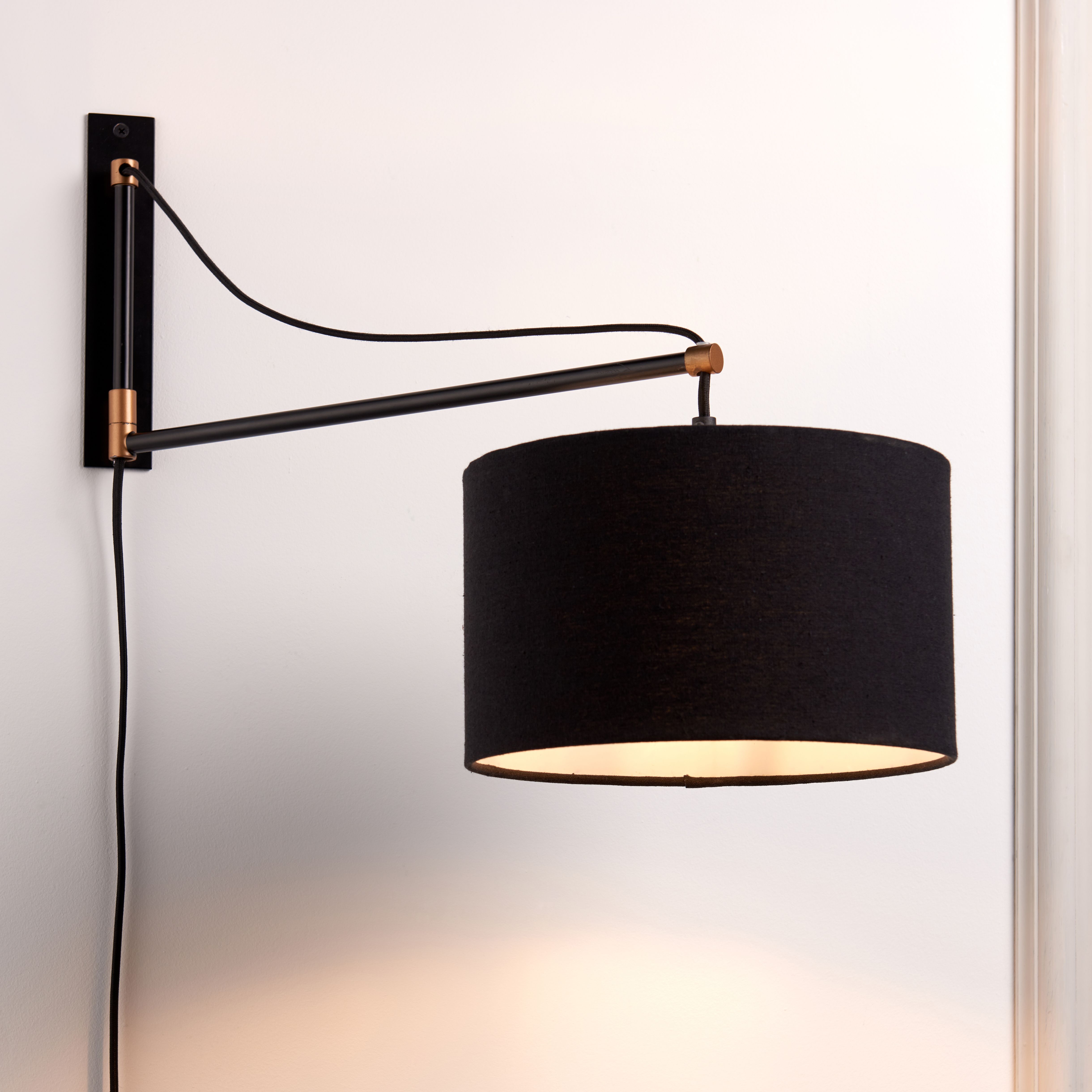 Plug in deals black wall light