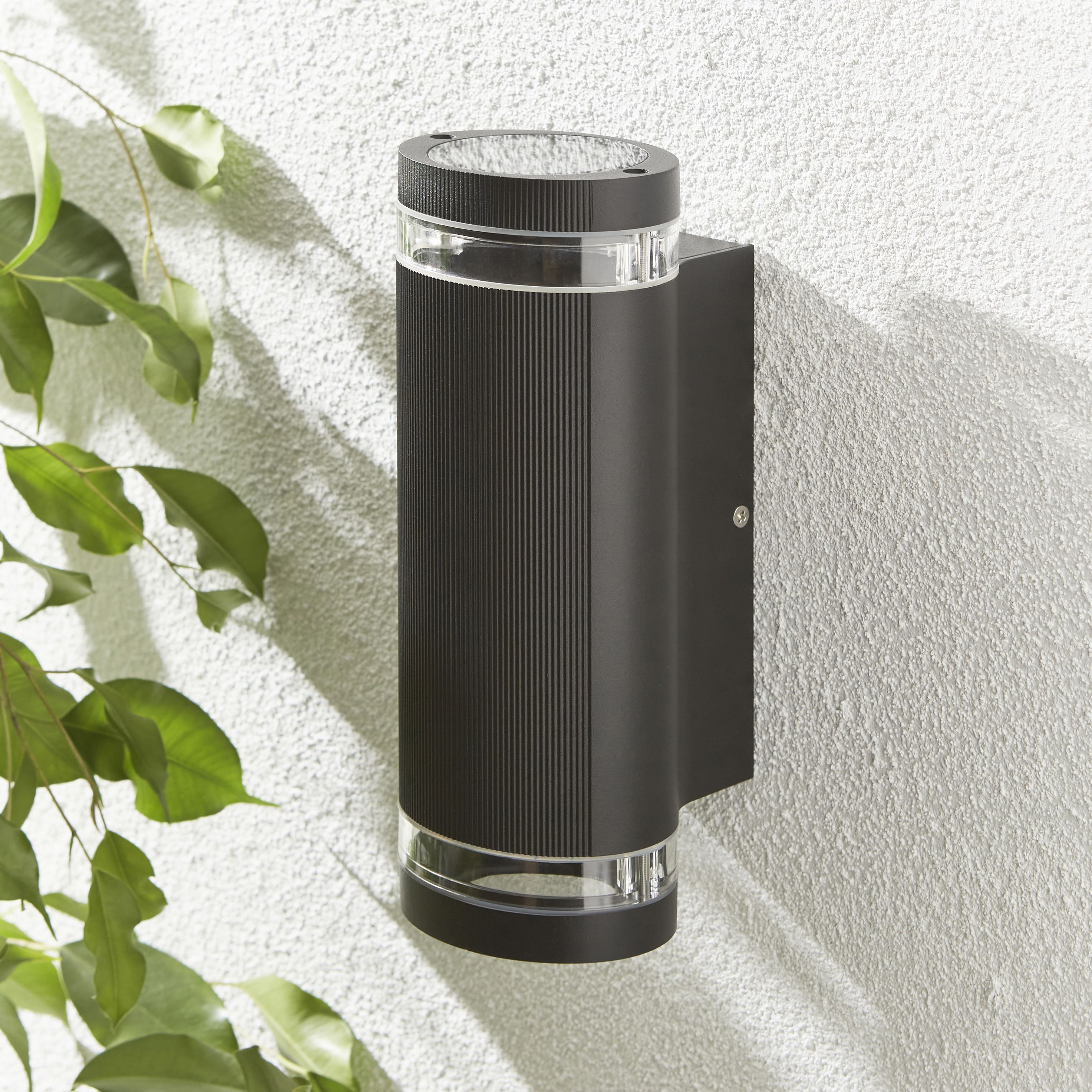 Zinc Ballini Fixed Matt Black Mains-powered LED Outdoor ON/OFF Wall light (Dia)9cm
