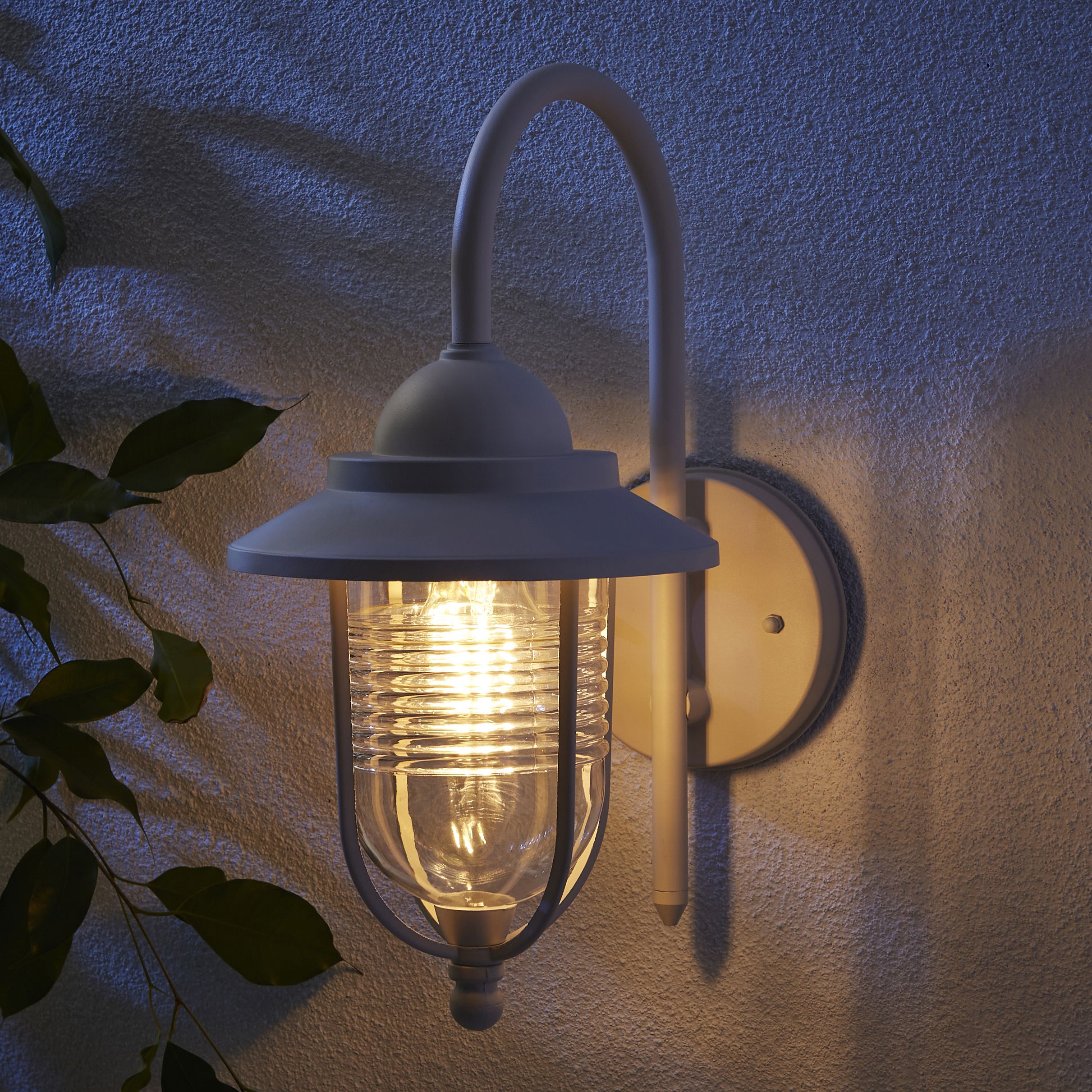 Zinc Dublin Fixed Matt Ivory Mains-powered Outdoor ON/OFF Wall light (Dia)18cm