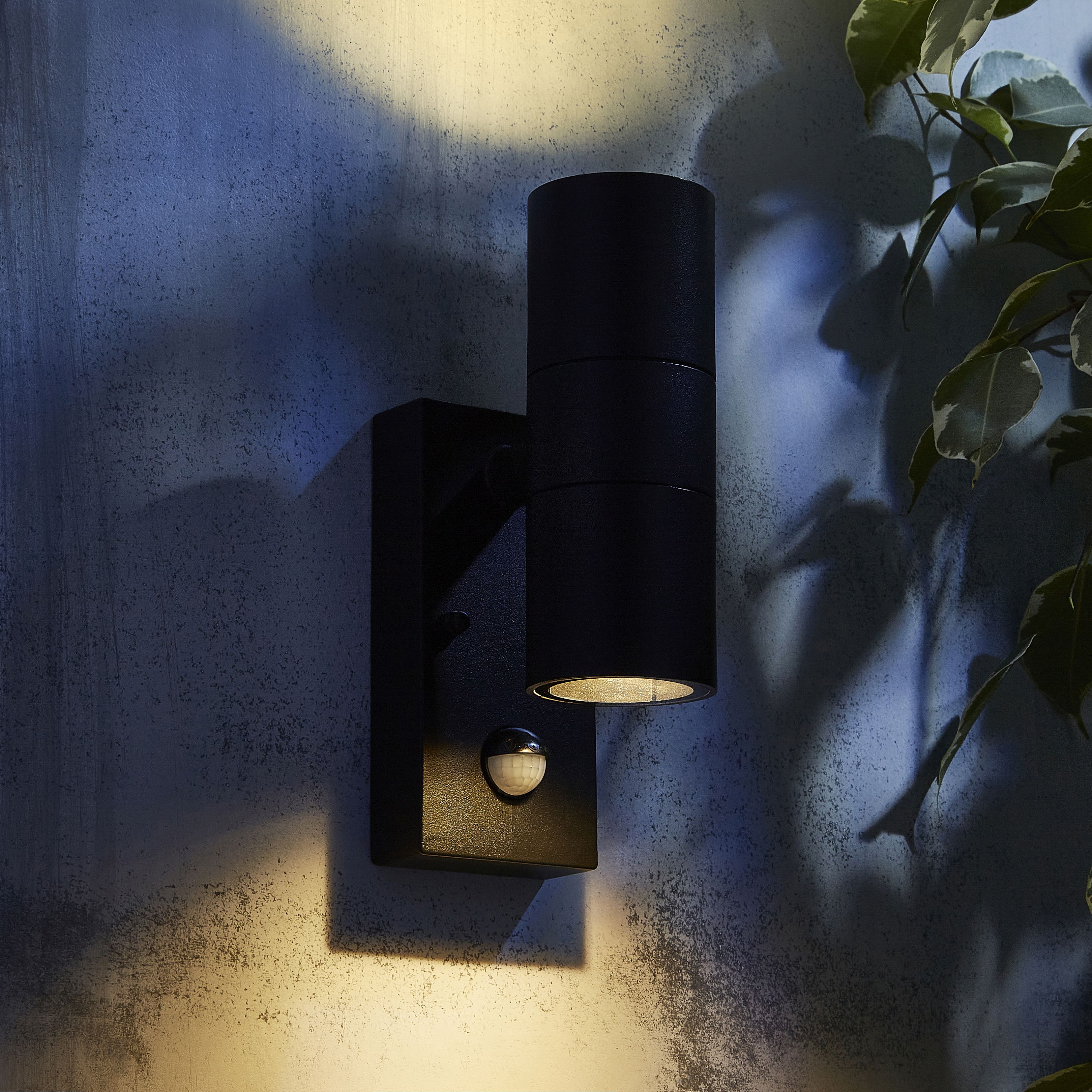 Odin®  Single Light Sconce