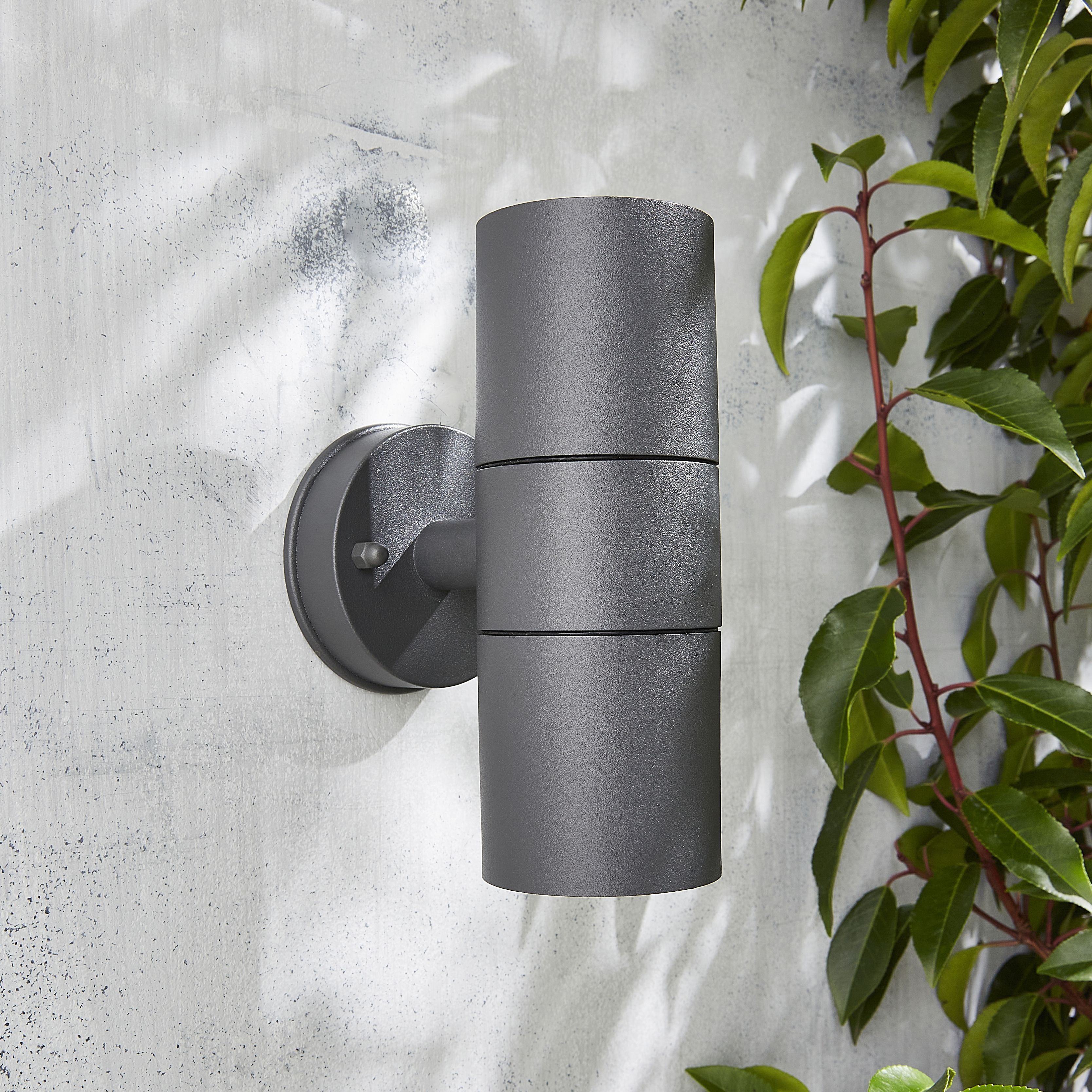 Zinc Odin Fixed Matt Black Mains-powered Outdoor Up & Down Up & Down ON/OFF Wall light (Dia)6cm