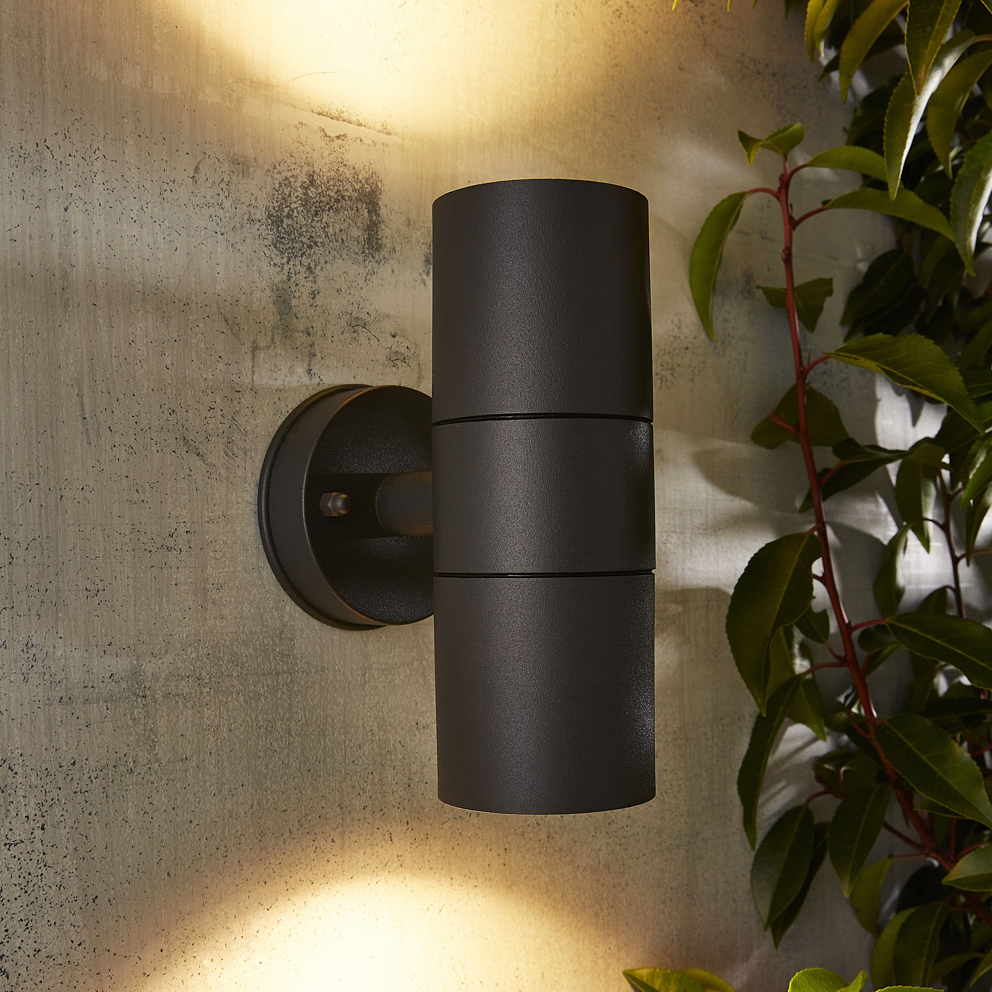 Zinc Odin Fixed Matt Black Mains-powered Outdoor Up & Down Up & Down ON/OFF Wall light (Dia)6cm