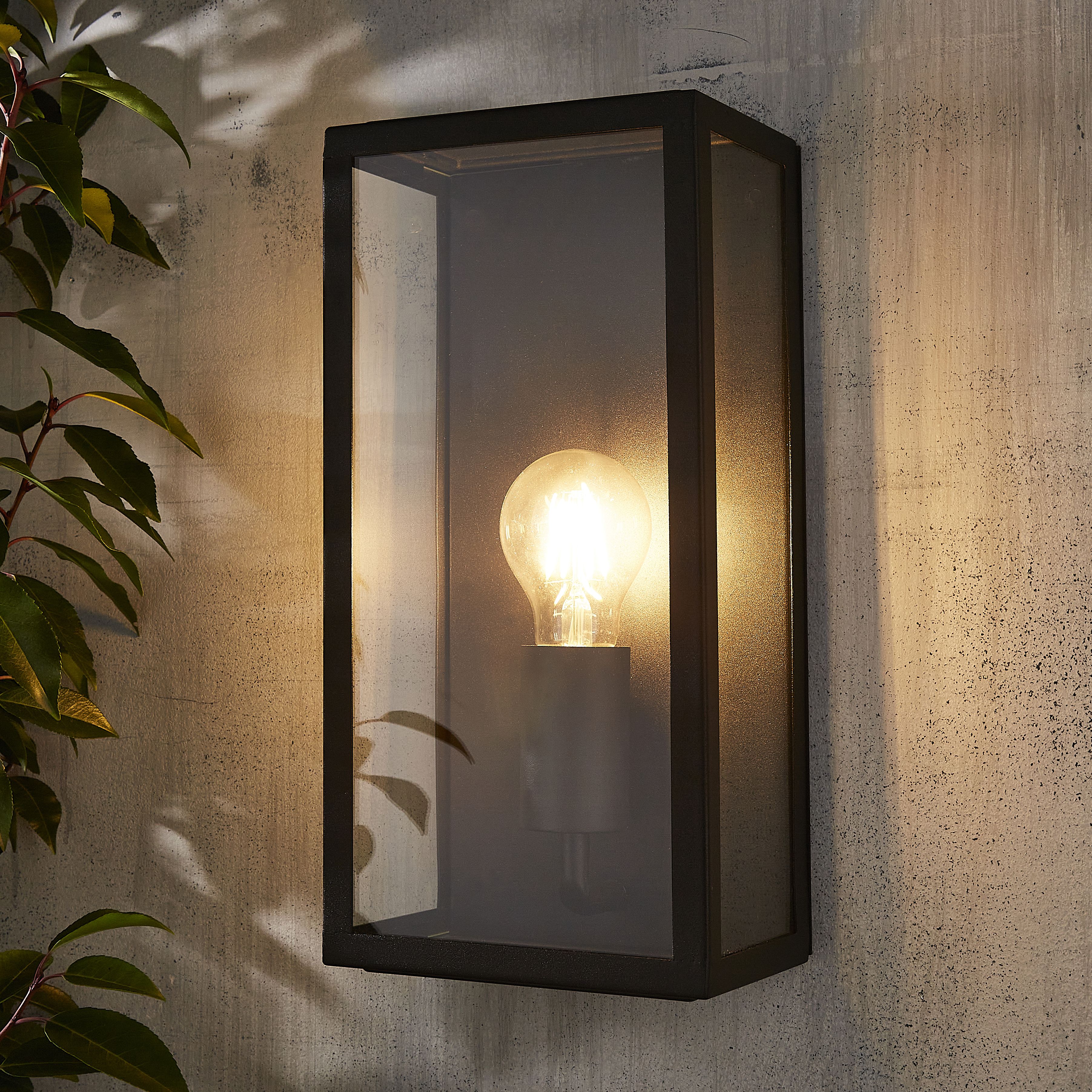 Zinc Thora Fixed Matt Black Mains-powered Outdoor ON/OFF Wall light (Dia)16cm