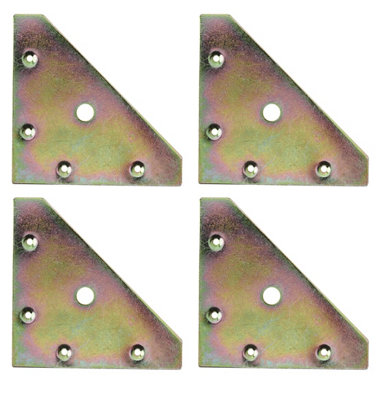 B&Q Yellow Zinc-Plated Mild Steel Corner Bracket (H)1.5Mm (W)82Mm (L)82Mm, Pack Of 4