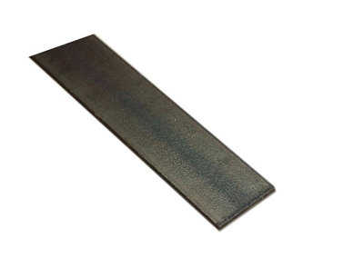 B&Q Varnished Drawn Steel Flat Bar, (L)1000Mm (W)30Mm (T)2Mm