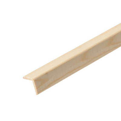 B&Q Unfinished Pine L-Shape Moulding (L)2400Mm (W)32Mm (T)32Mm