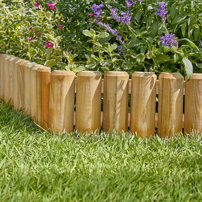 Blooma Ungava Green Pine Vertical Log Edging (H)15Cm (L)1M